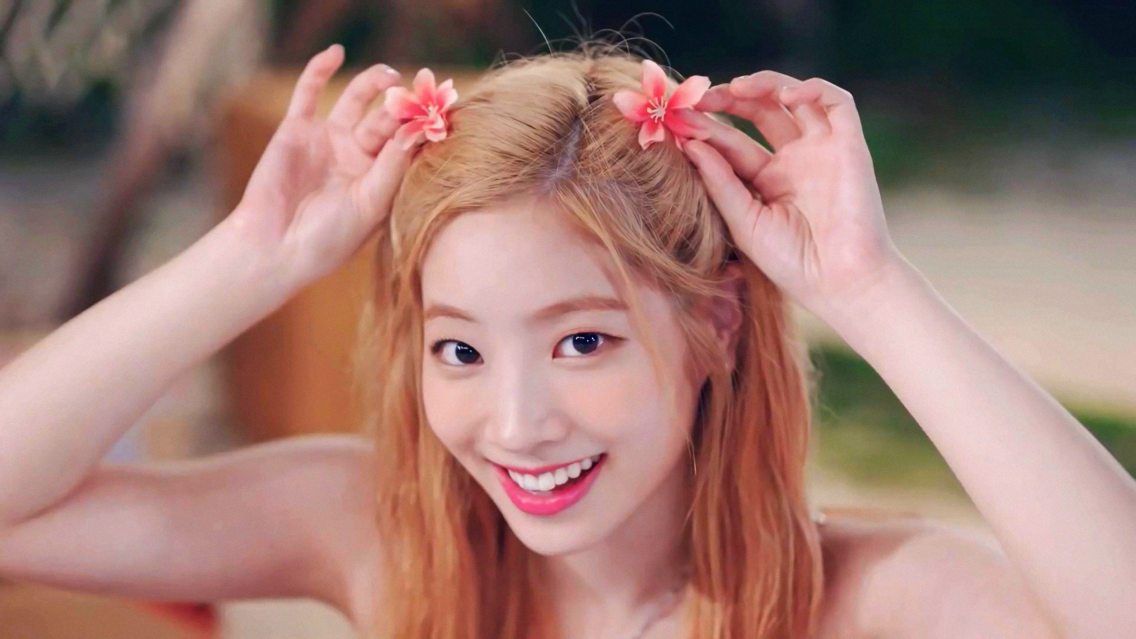 3840x2160 Dahyun TWICE Dance The Night Away 4K