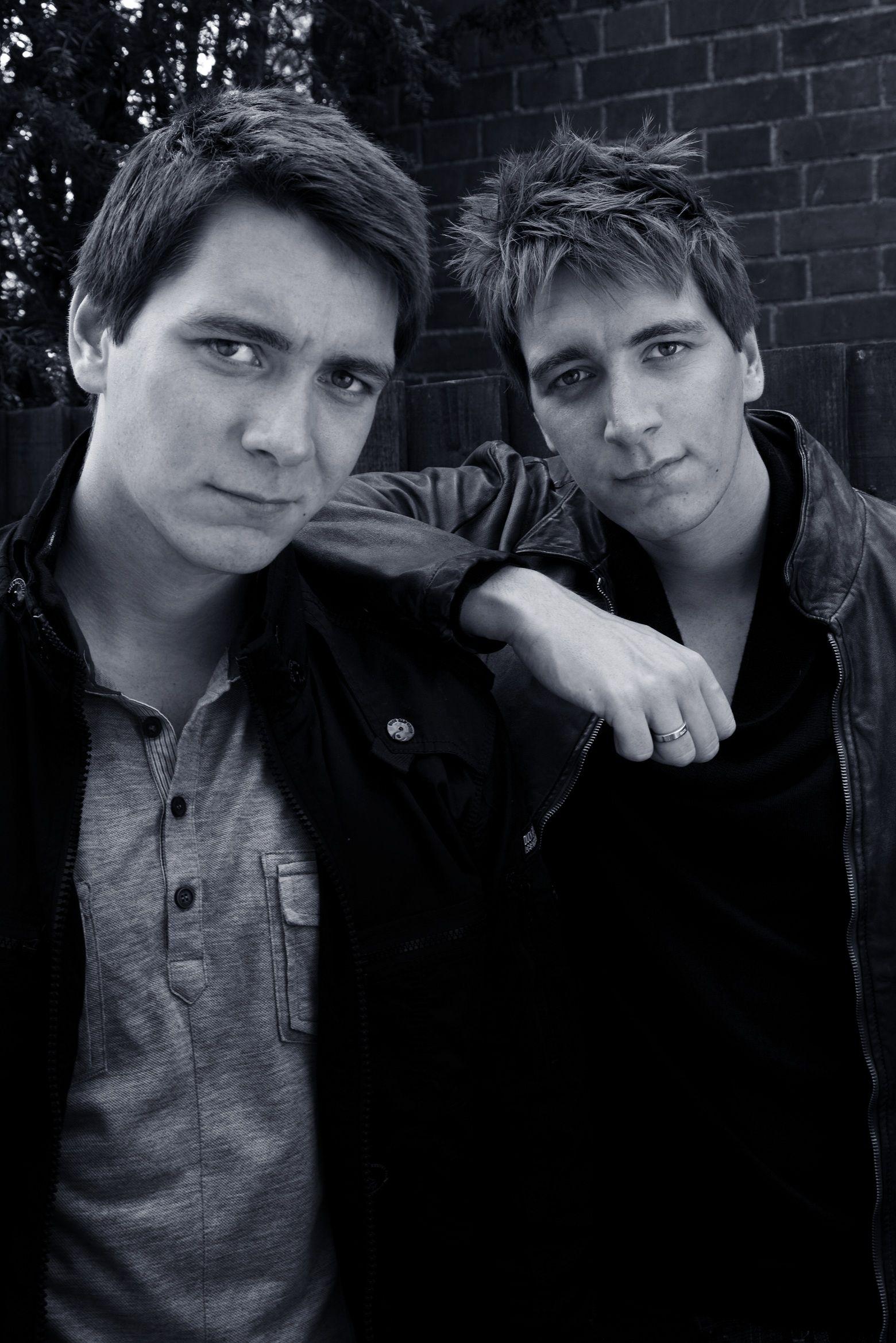 1560x2339 James and Oliver Phelps Wallpaper. Oliver Wallpaper, Oliver Queen Wallpaper and Oliver Company Wallpaper
