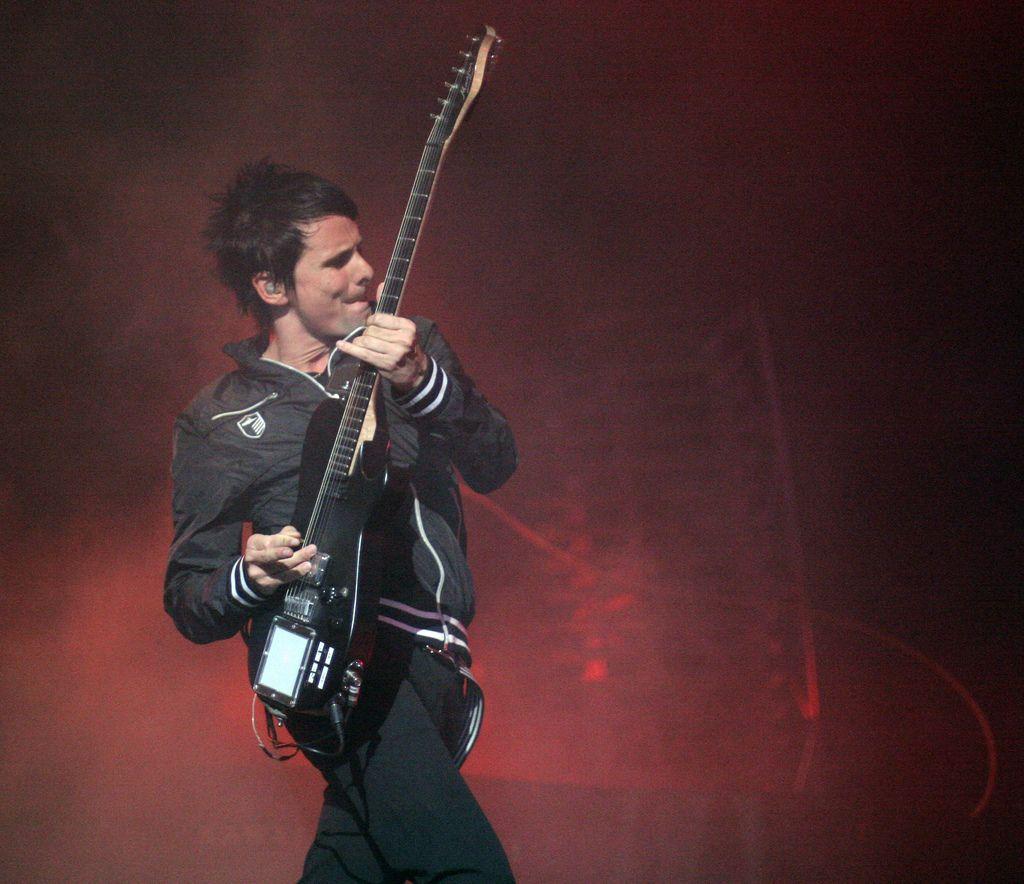 1024x884 Matthew Bellamy Photo
