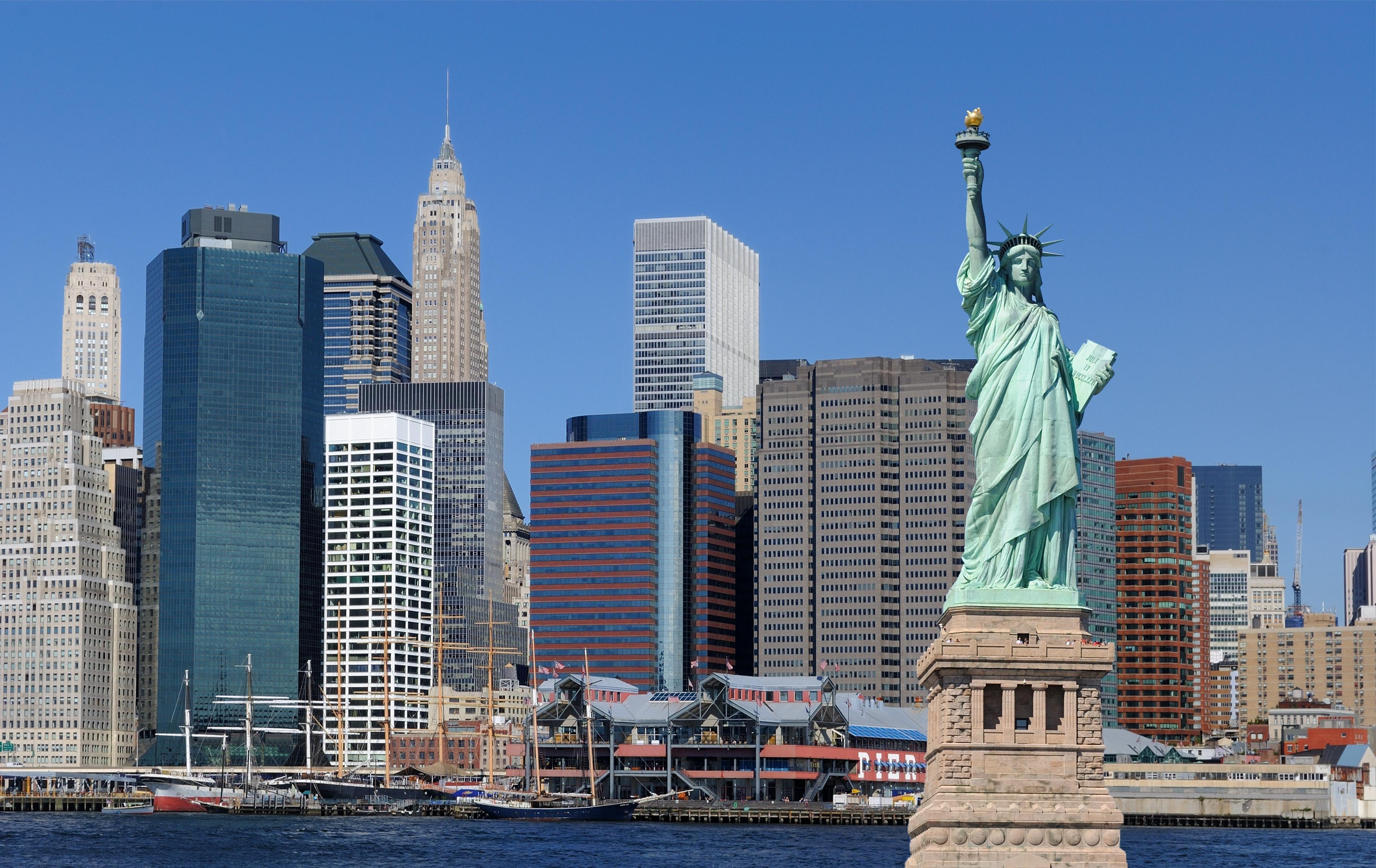 3816x2409 Statue Of Liberty Wallpaper