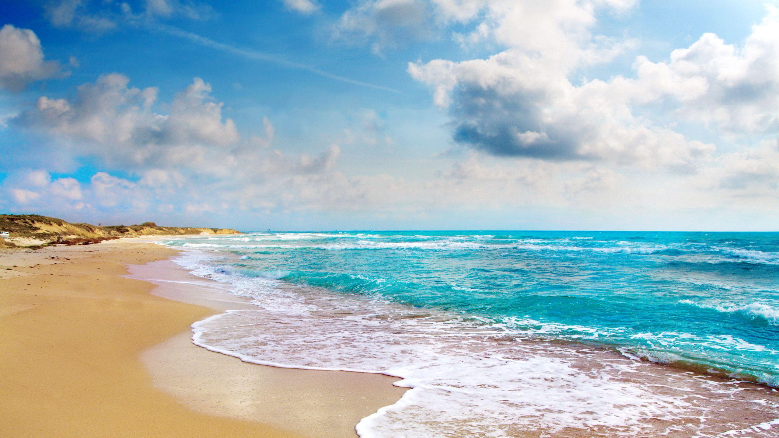 2560x1440 emerald, sea, ocean, vacation, sand, paradise, beach, blue, tropical, coast, summer desktop wallpaper 10019