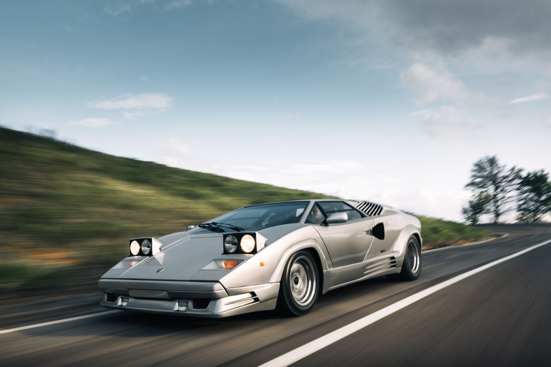 1800x1200 Driving A Vintage Lamborghini Countach Made Me Laugh, Cry And Almost Puke