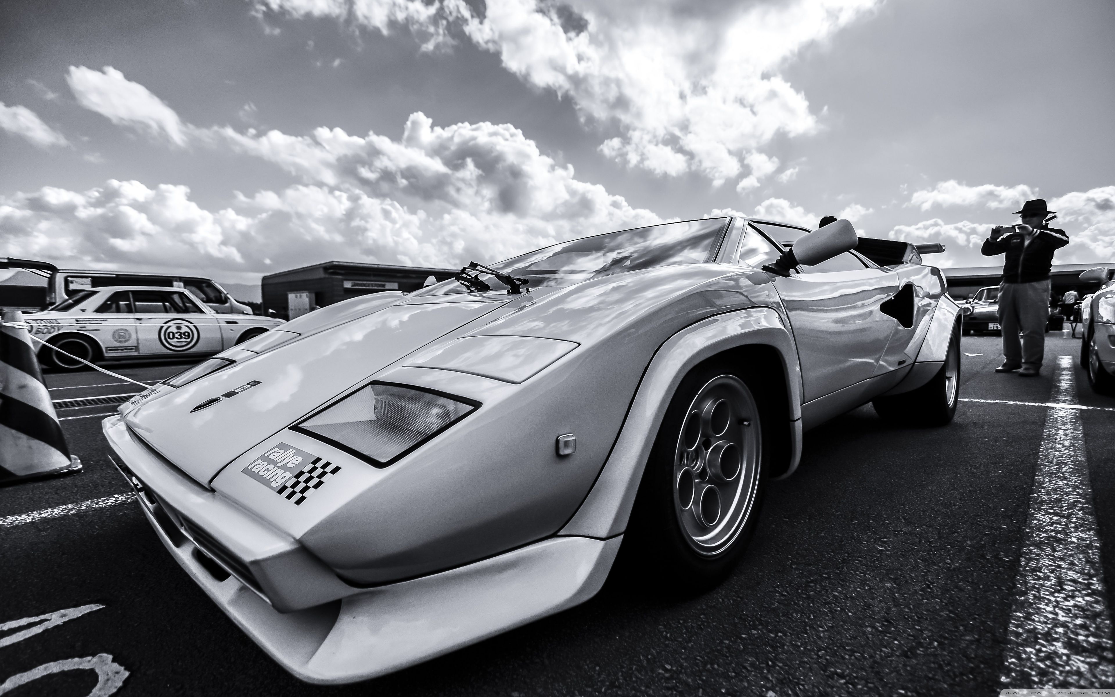 3840x2400 An Old Lamborghini 4K UHD Wallpaper for UltraHD Desktop and TV : Widescreen and UltraWide Display