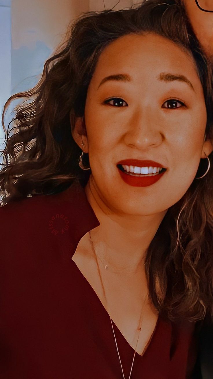 736x1308 Wallpaper Sandra Oh