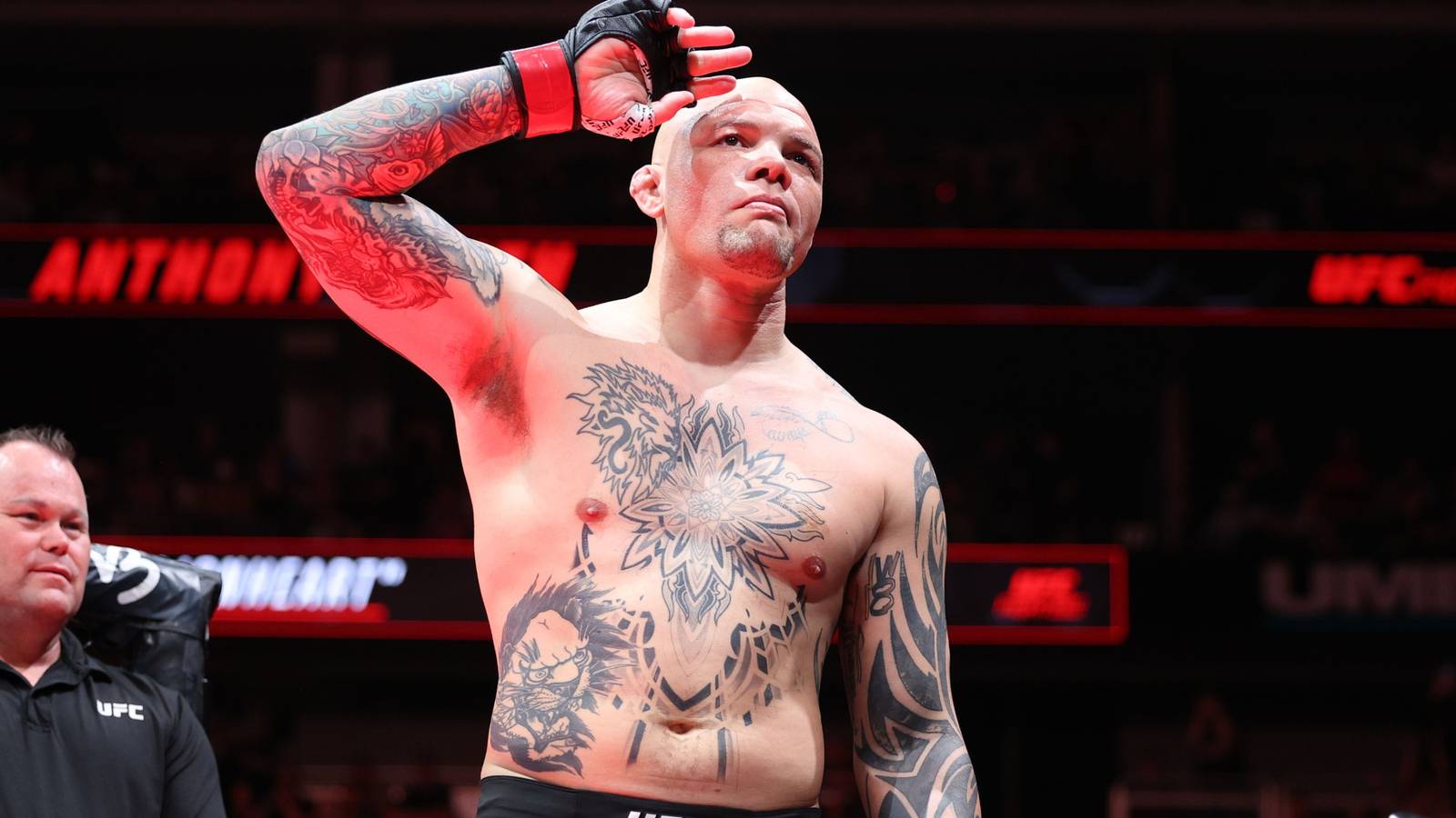 1600x900 Anthony Smith