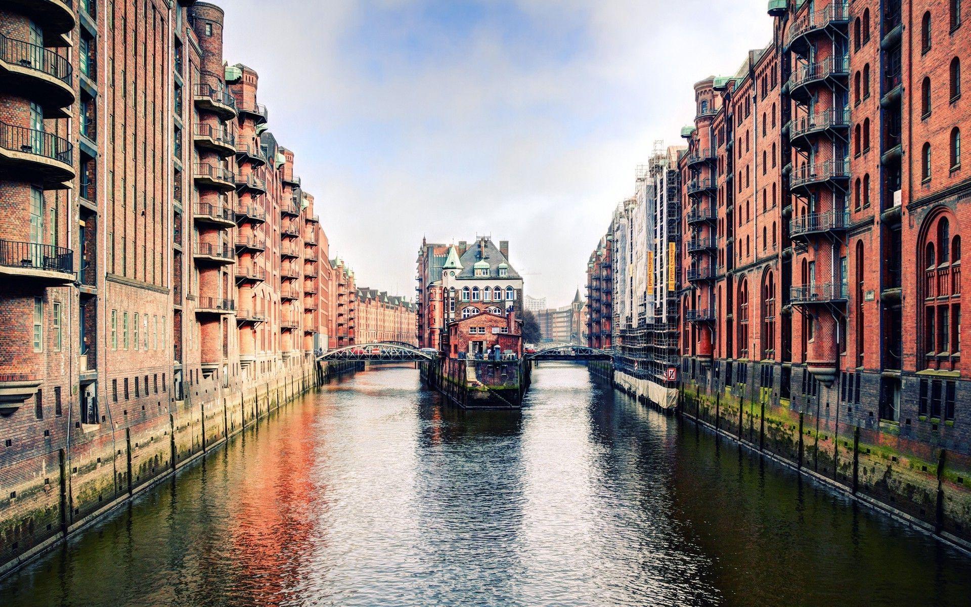 1920x1200 Hamburg, Germany, Cityscape, River, Canal, Bridge, Apartments Wallpaper HD / Desktop and Mobile Background