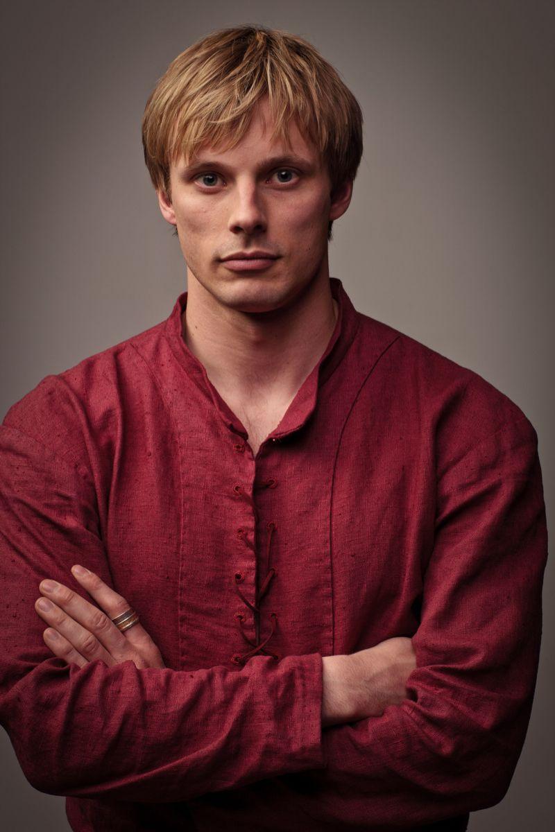 800x1200 Arthur Pendragon