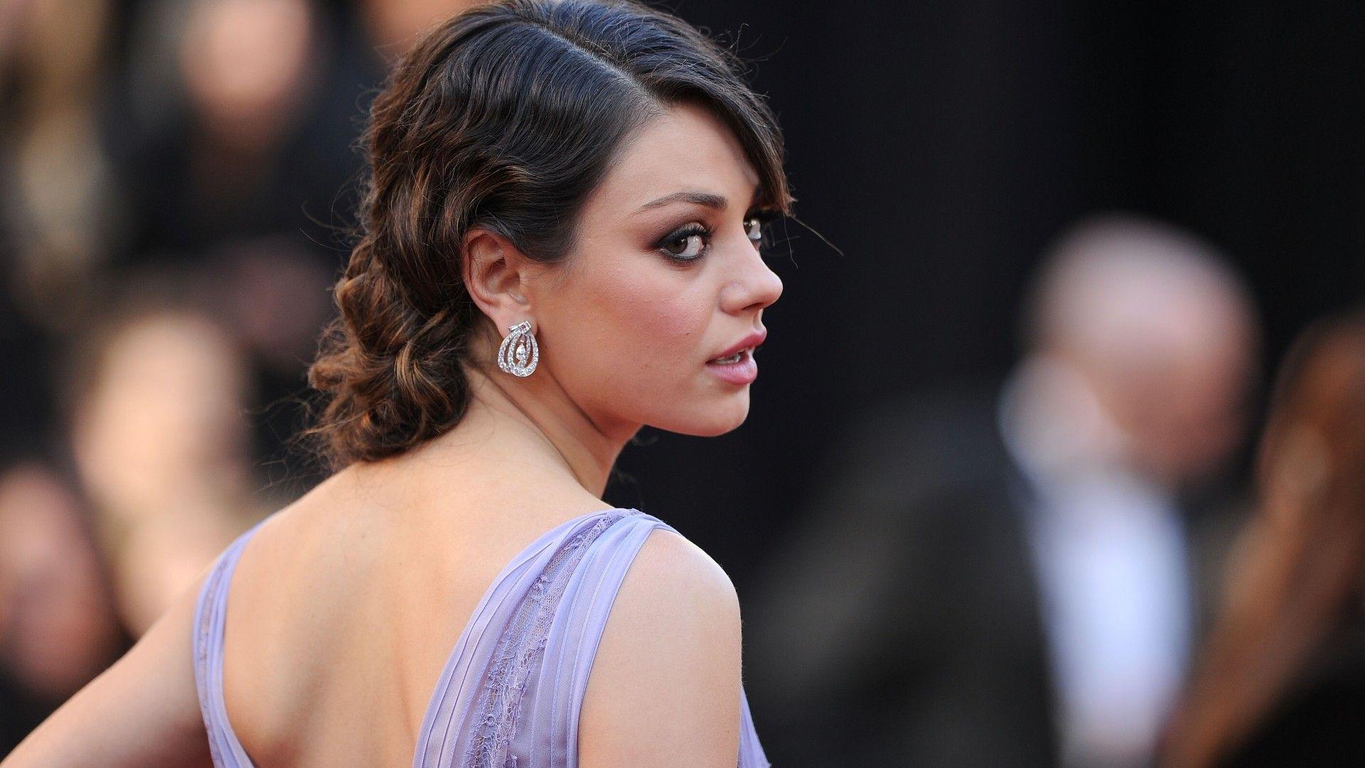 1920x1080 women, Mila Kunis, actress, earrings wallpaper