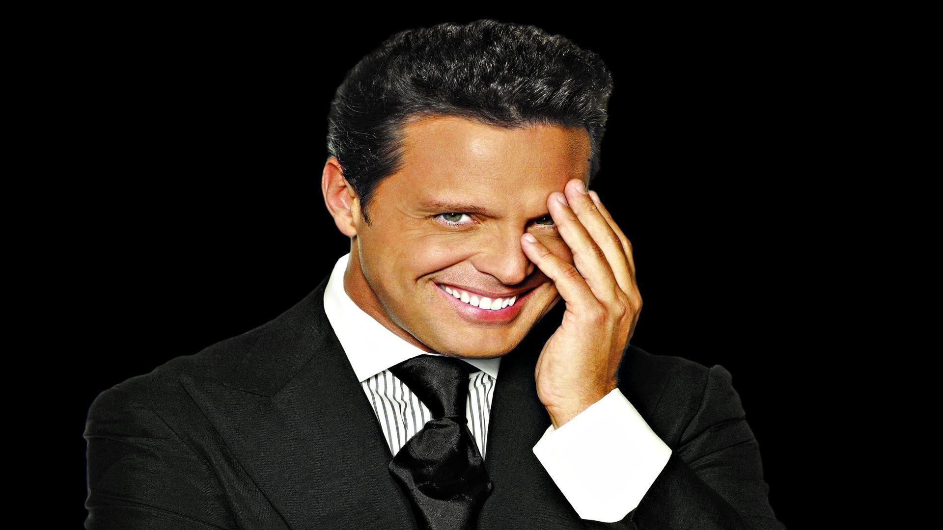 Luis Miguel Wallpapers - Top Free Luis Miguel Backgrounds - WallpaperAccess