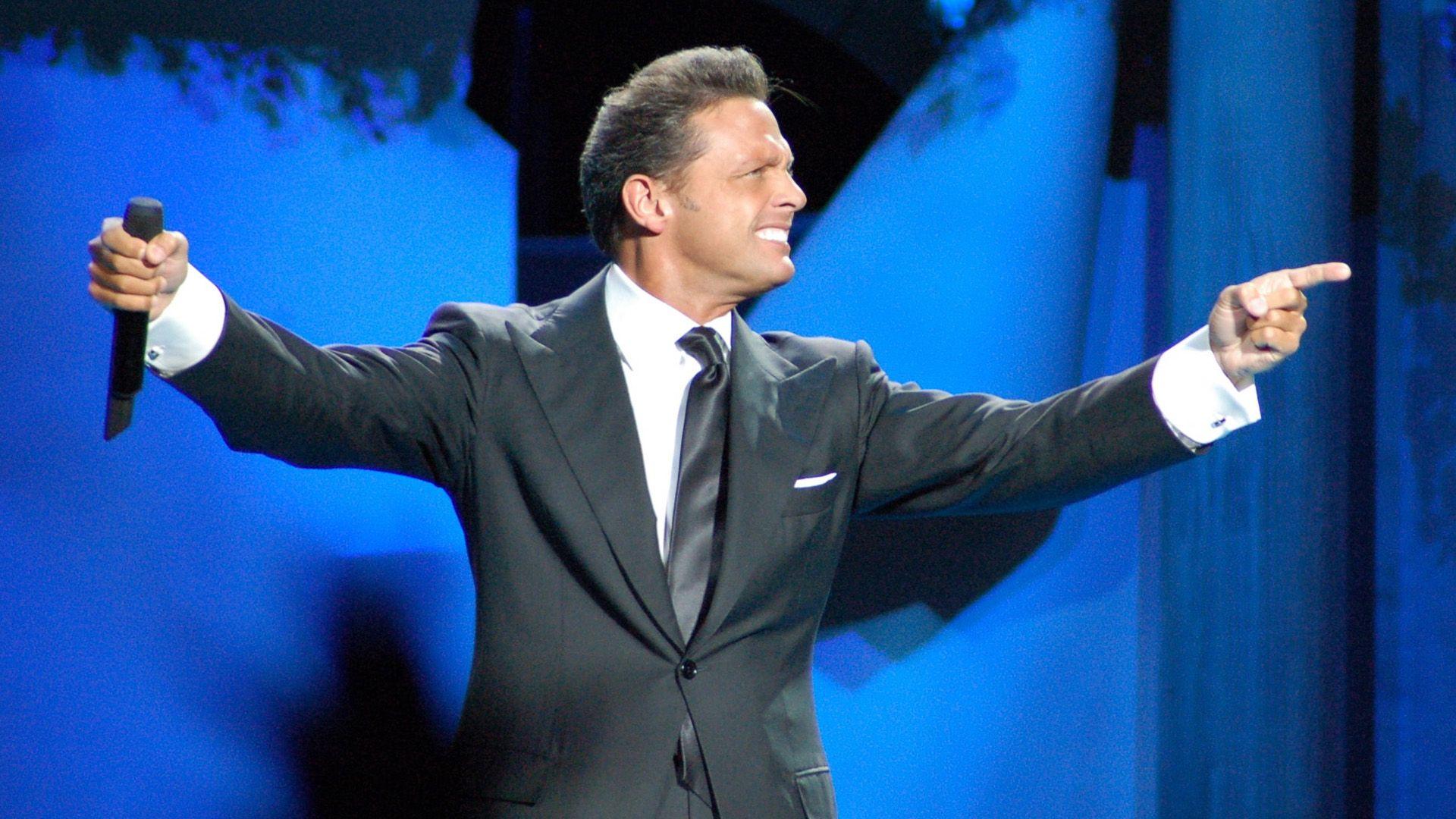 1920x1080 Mexican Singer Luis Miguel