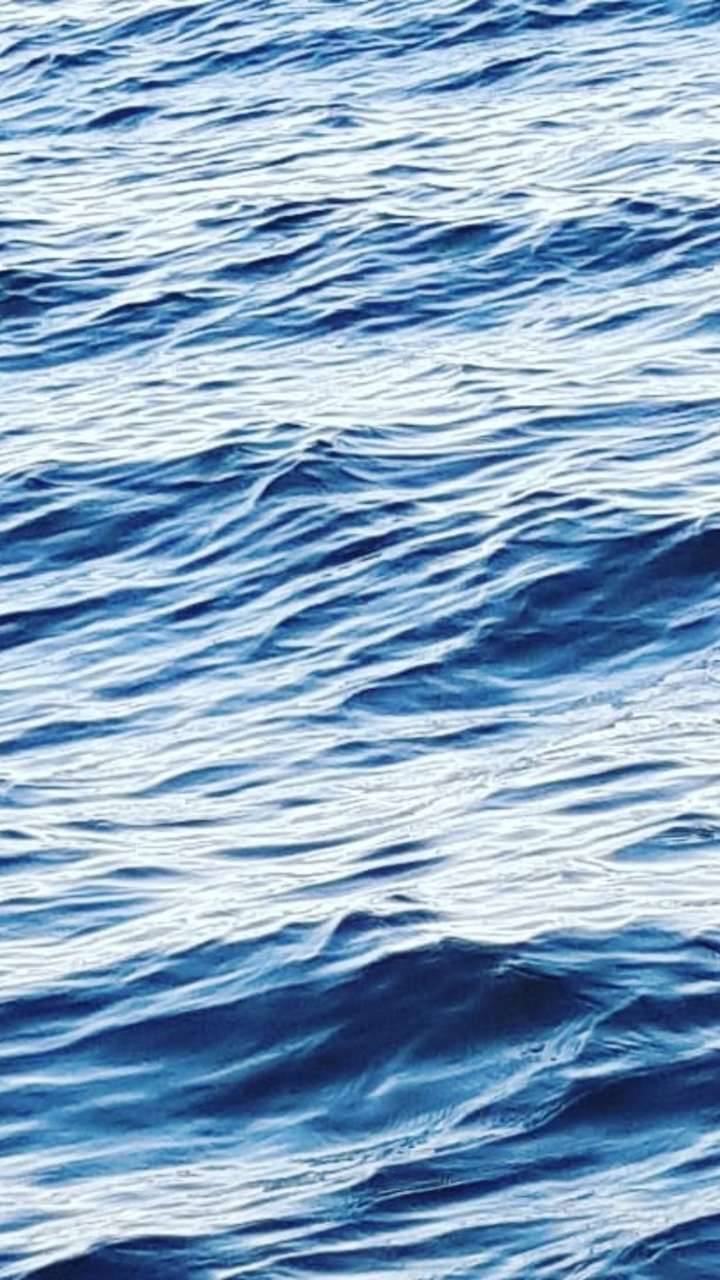 720x1280 Blue waves wallpaper
