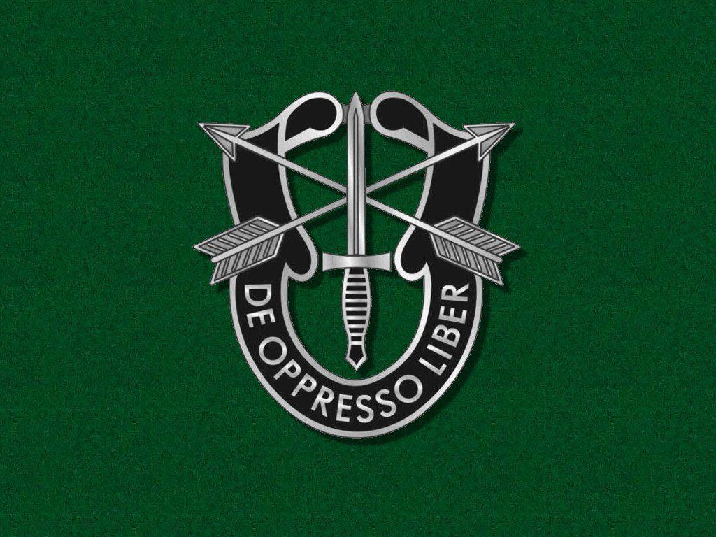 1024x768 US Army Special Forces Berets Dad was a Green Beret. 용기
