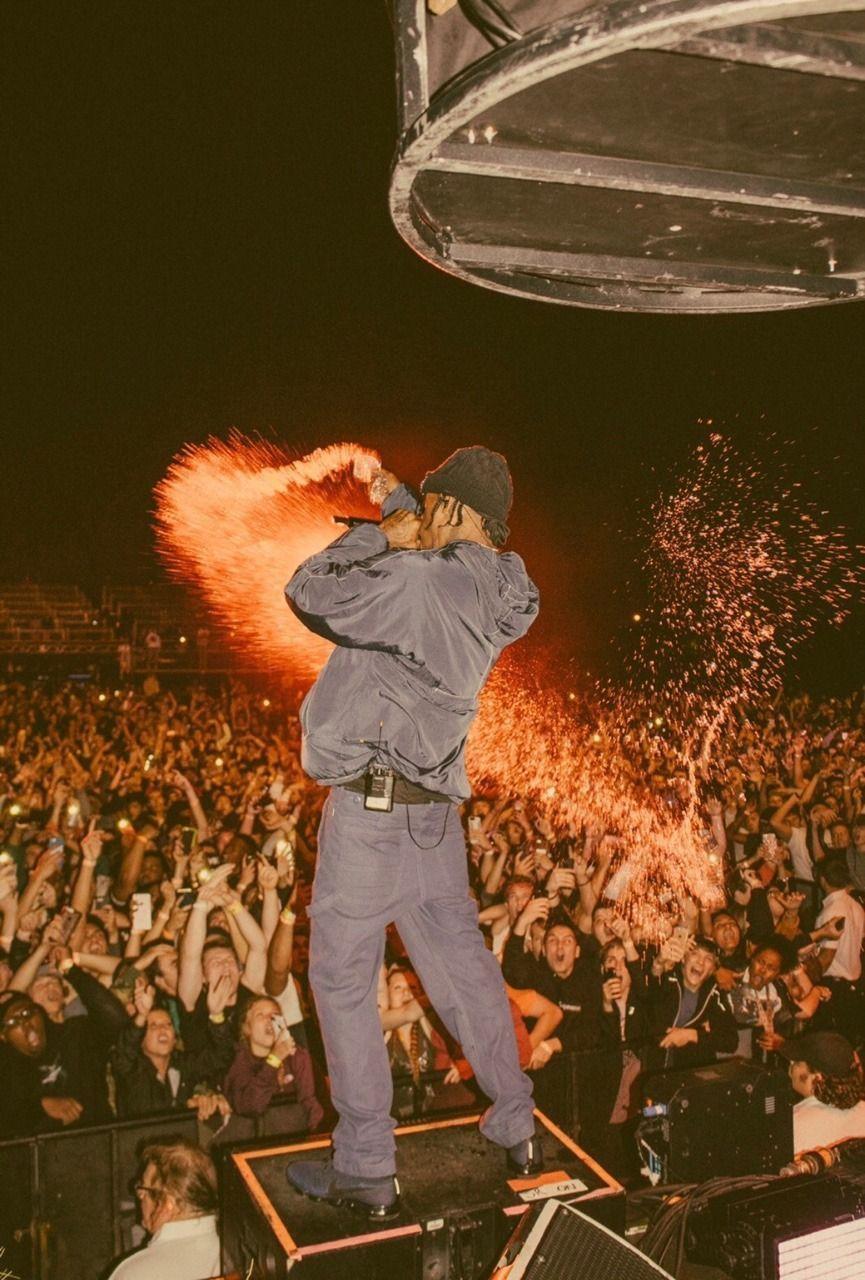 Travis Scott On Stage Wallpapers Top Free Travis Scott On Stage