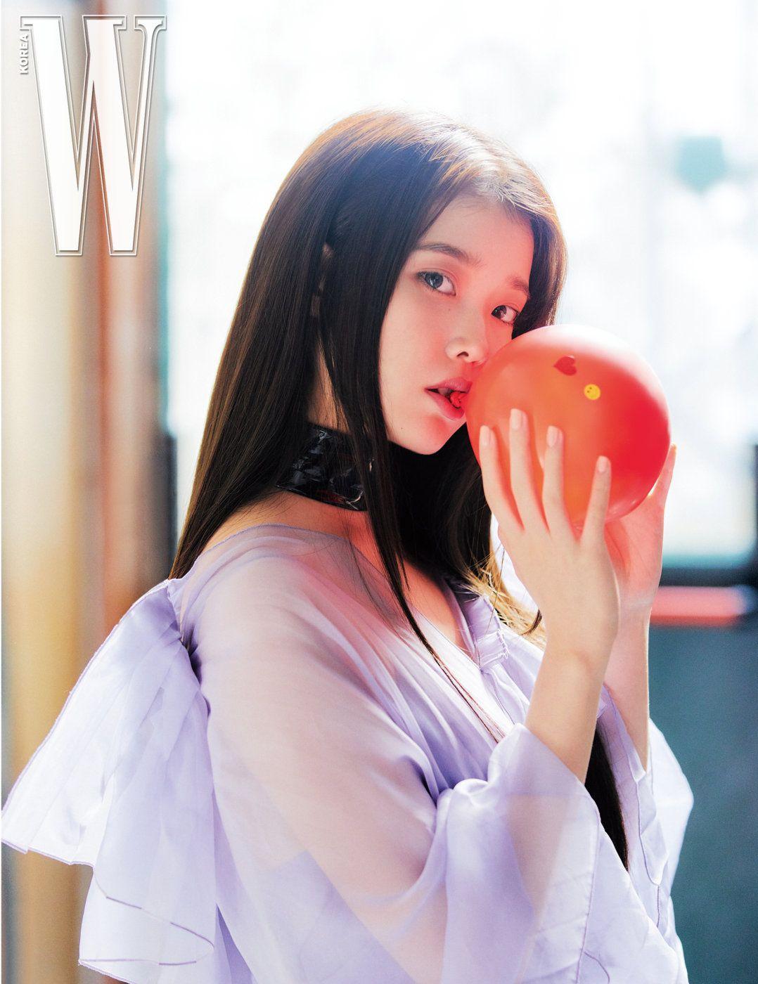 1078x1400 아이유 for W Korea April Unpublished Pictorial Cut