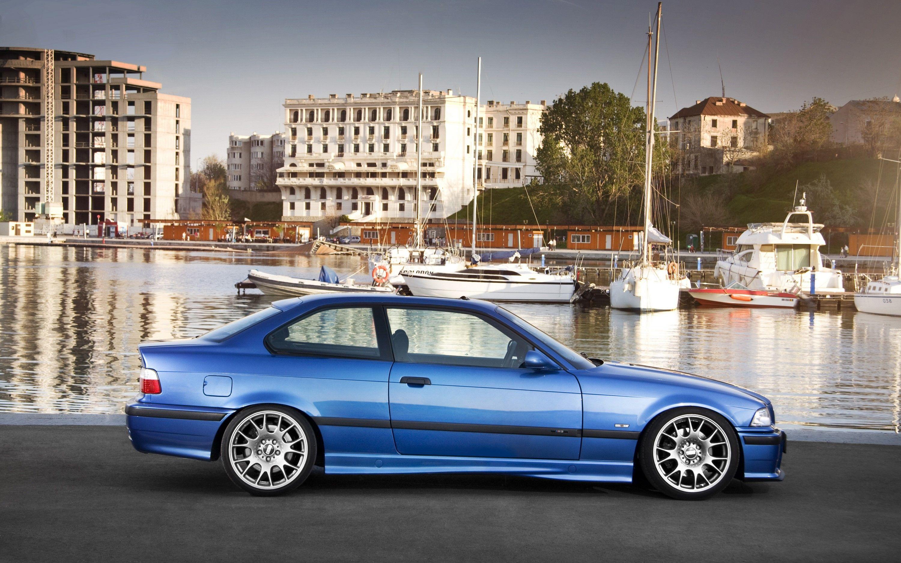 3000x1875 BMW M3 E36