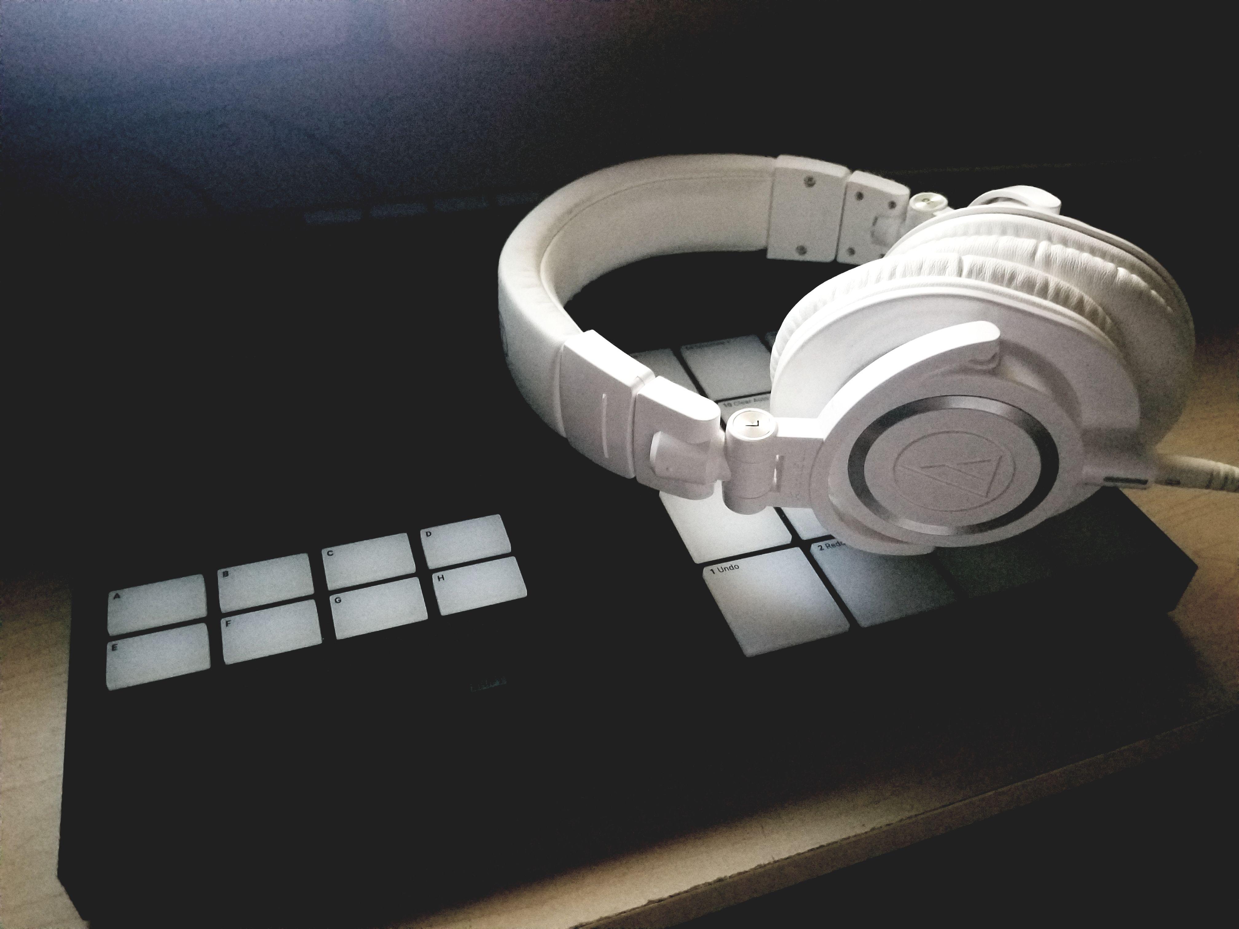 4032x3024 Free of Maschine, mk music studio