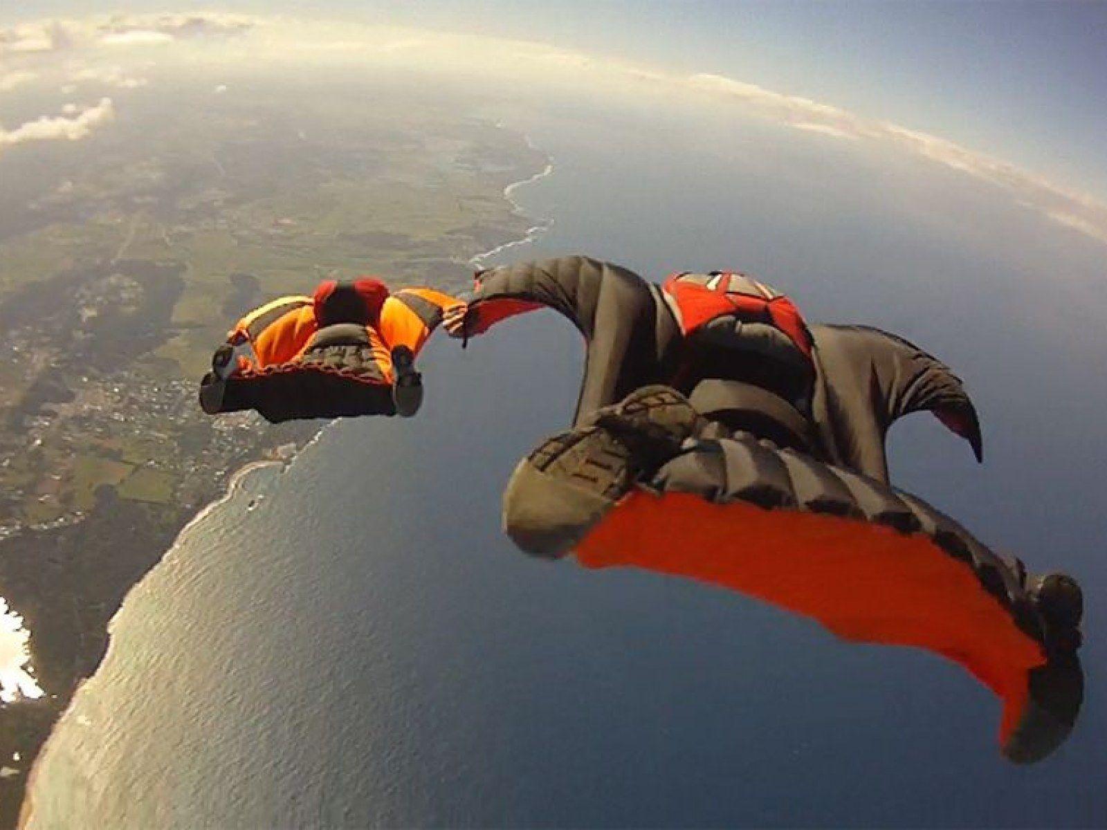 1600x1200 The Exhilarating Deathwish of the Proximity Flyer