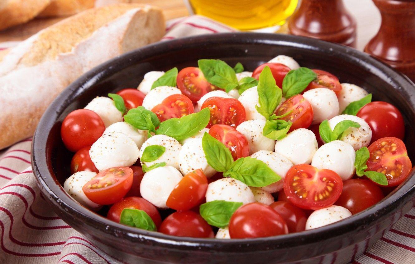 1332x850 Wallpaper tomatoes, salad, Basil, mozzarella image for desktop, section еда