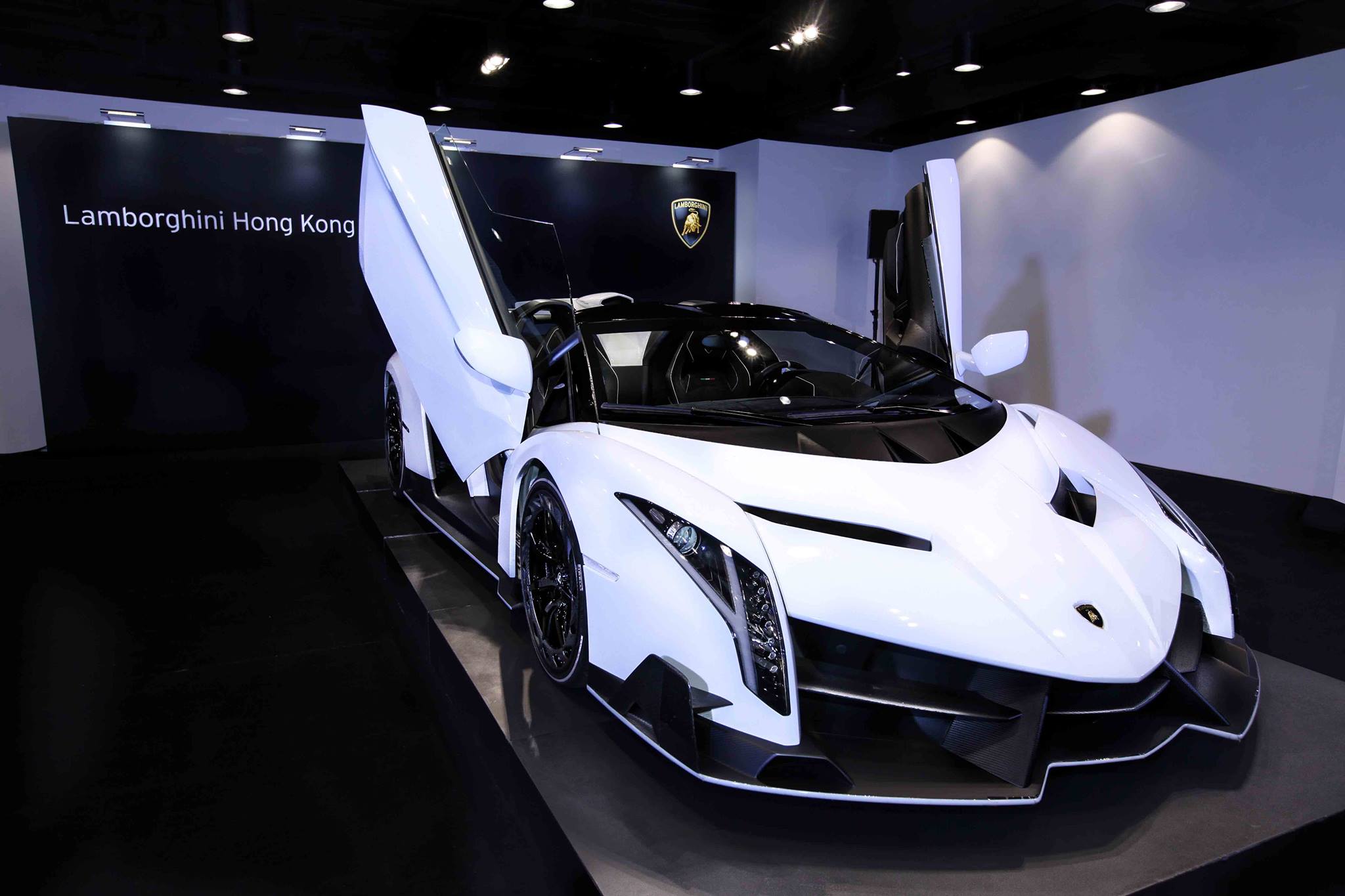 2048x1365 Of 9 Lamborghini Veneno Roadsters Delivered In Hong Kong: Video