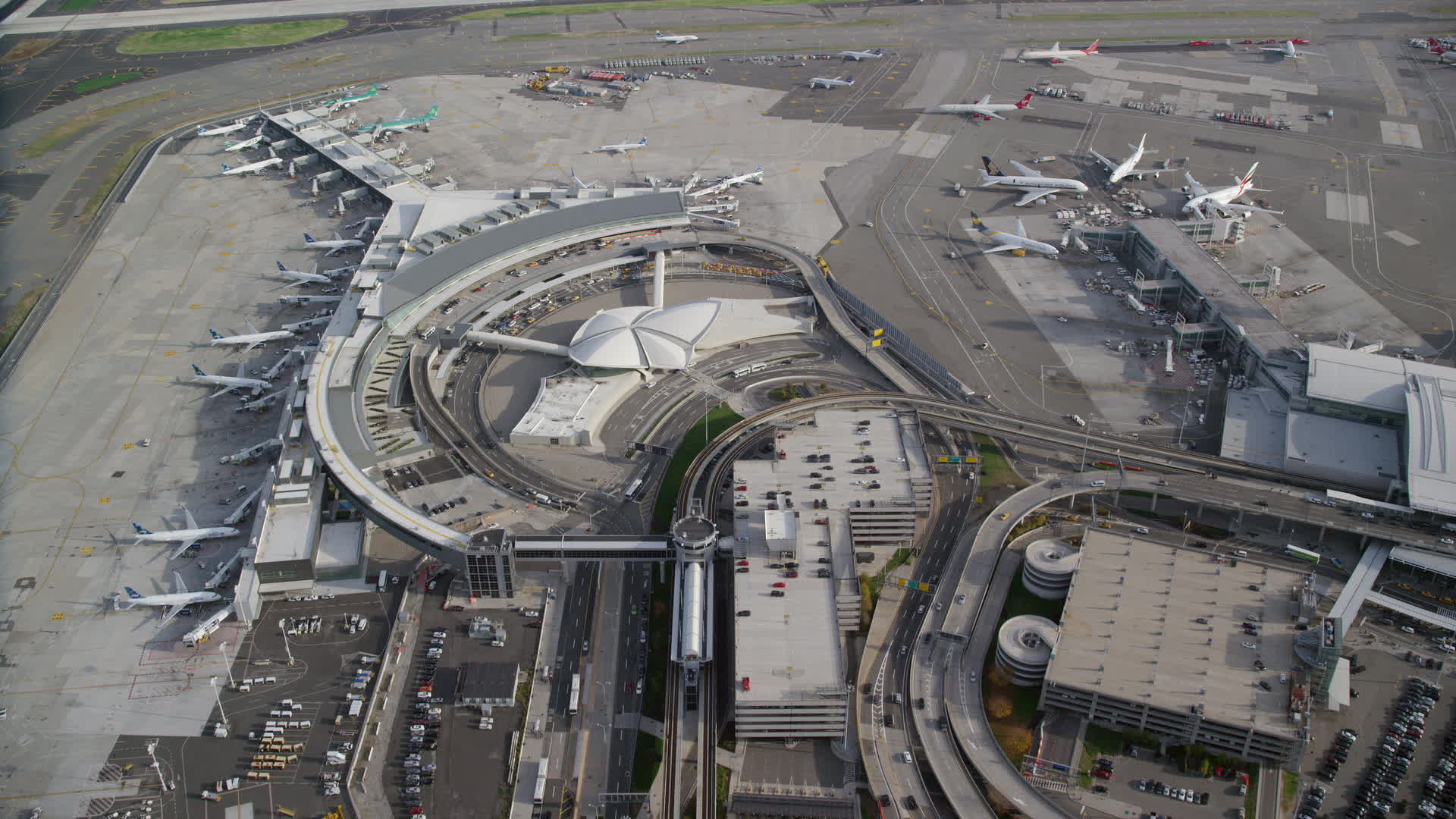 Airport Terminal Wallpaper