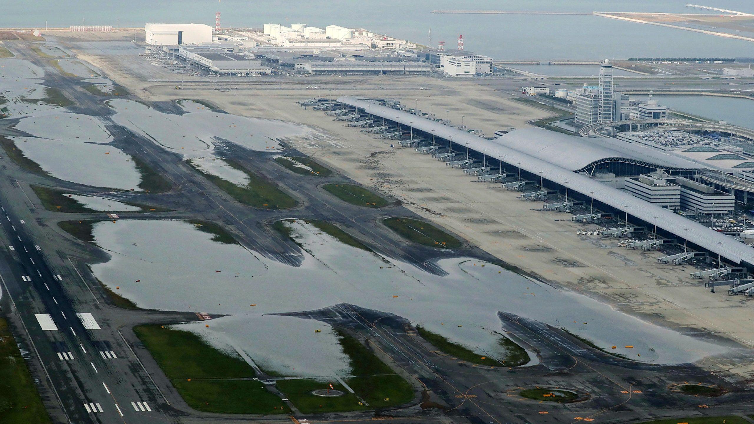 2560x1440 Unlikely Victims of Climate Change Include Major International Airports