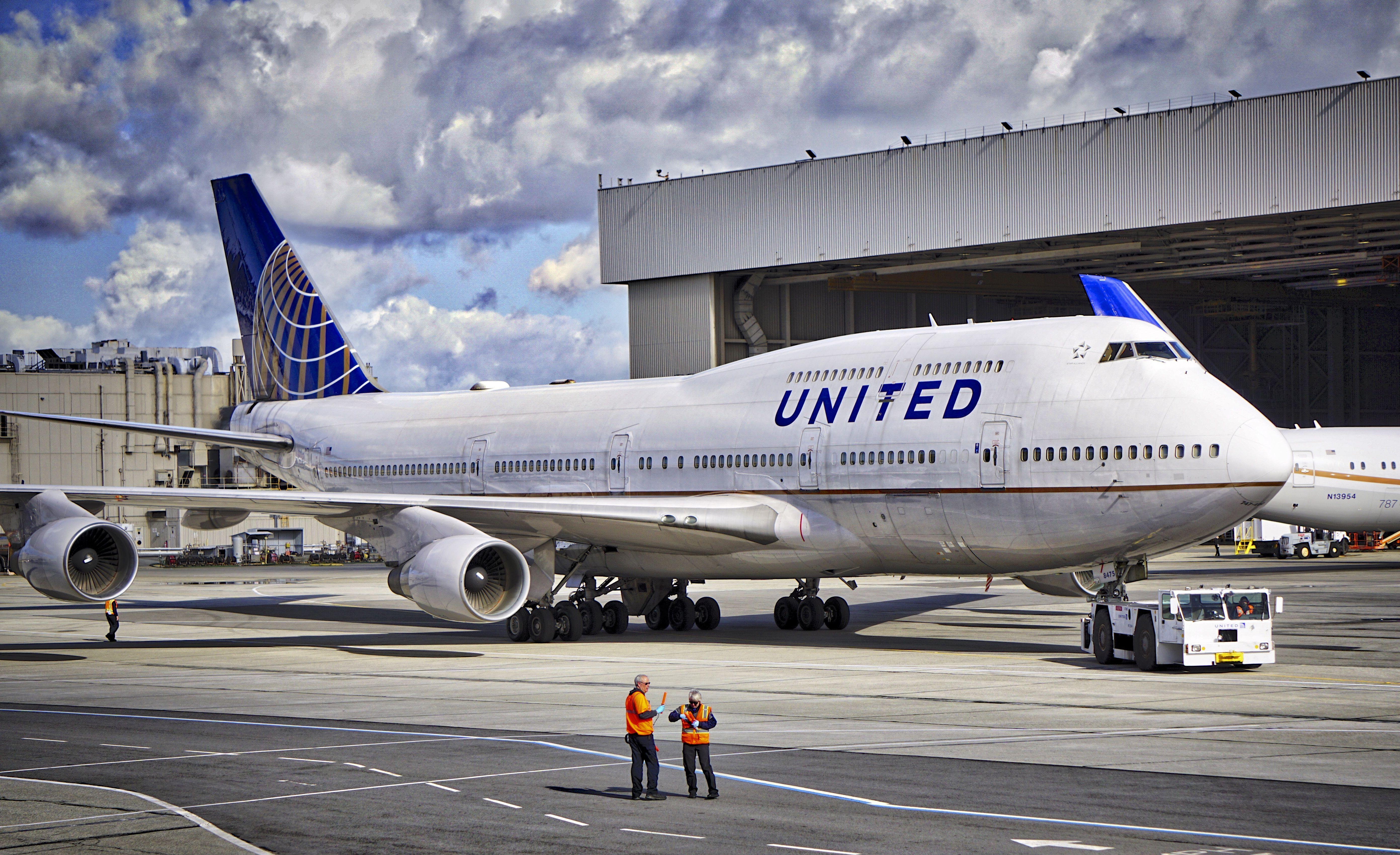 5567x3398 United Airline Wallpaper Airlines and Travelling
