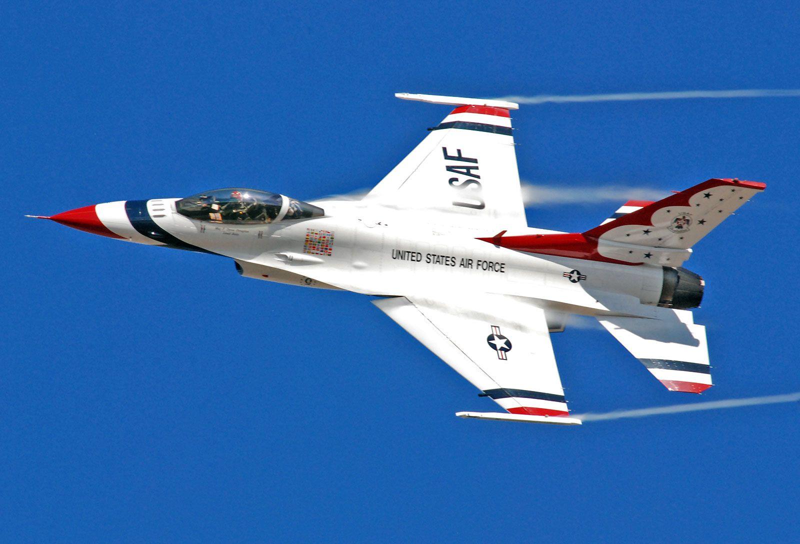 1600x1088 US Air Force Thunderbirds Wallpaper