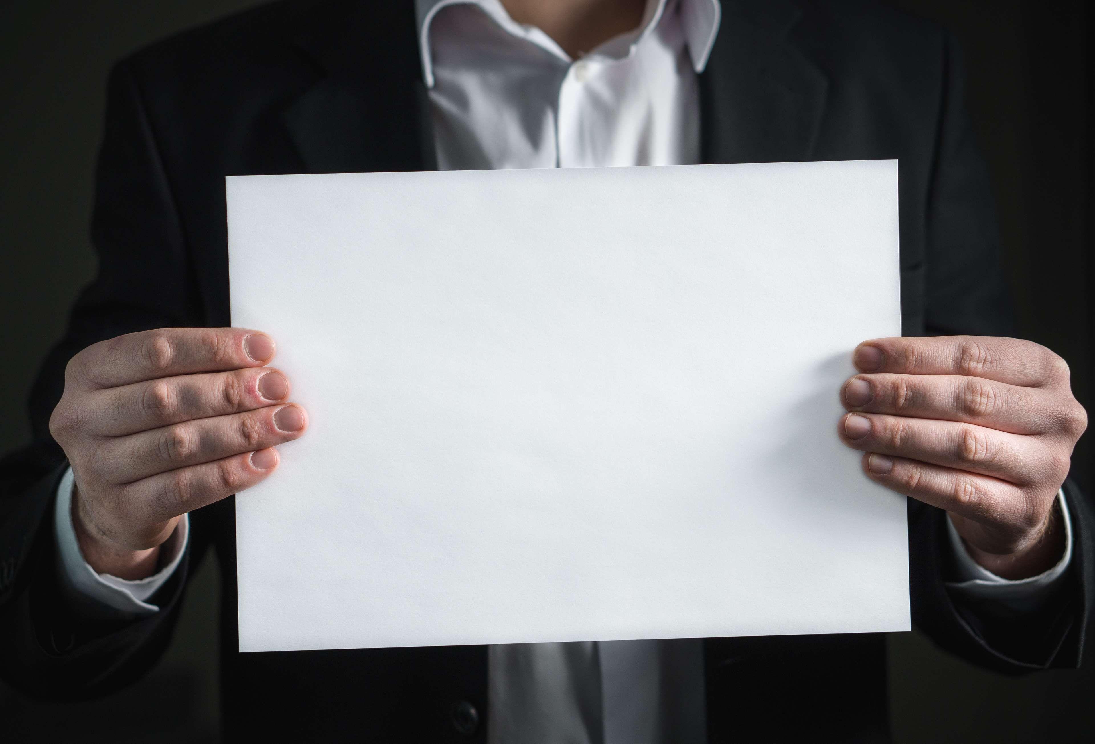 3840x2610 announcement, blank, business, businessman, card, contact, copyspace, empty, hand, hold, holding, in the background, man, marketing, paper, real estate agent, sign, suit 4k wallpaper. Mocah.org HD Wallpaper