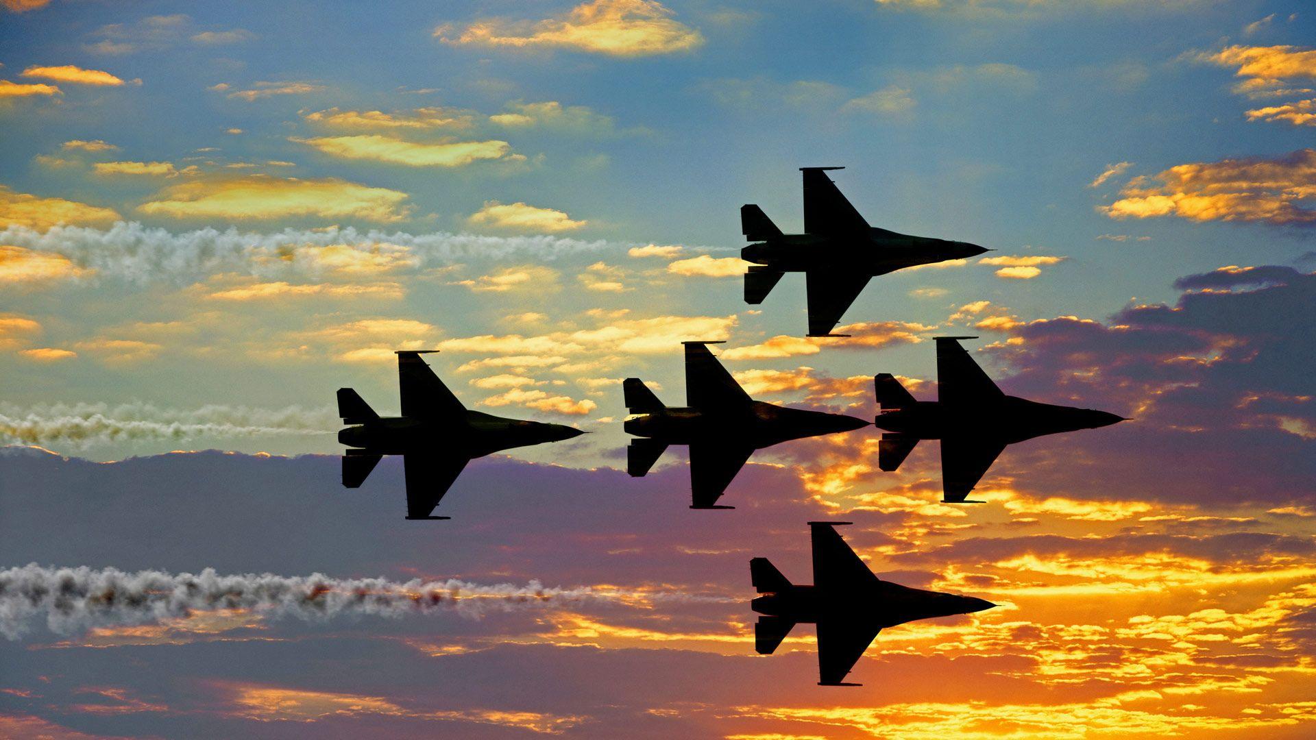 1920x1080 US Air Force Thunderbirds At An Airshow In Smyrna, Tennessee (© Jim Zuckerman Alamy) Bing Everyday Wallpaper 2017 05 21