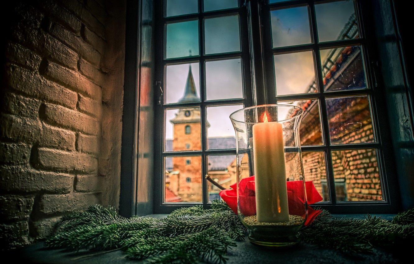 1332x850 Wallpaper castle, tower, candle, window, Christmas, Norway, fortress, Oslo, spruce branches, Akershus Fortress image for desktop, section праздники