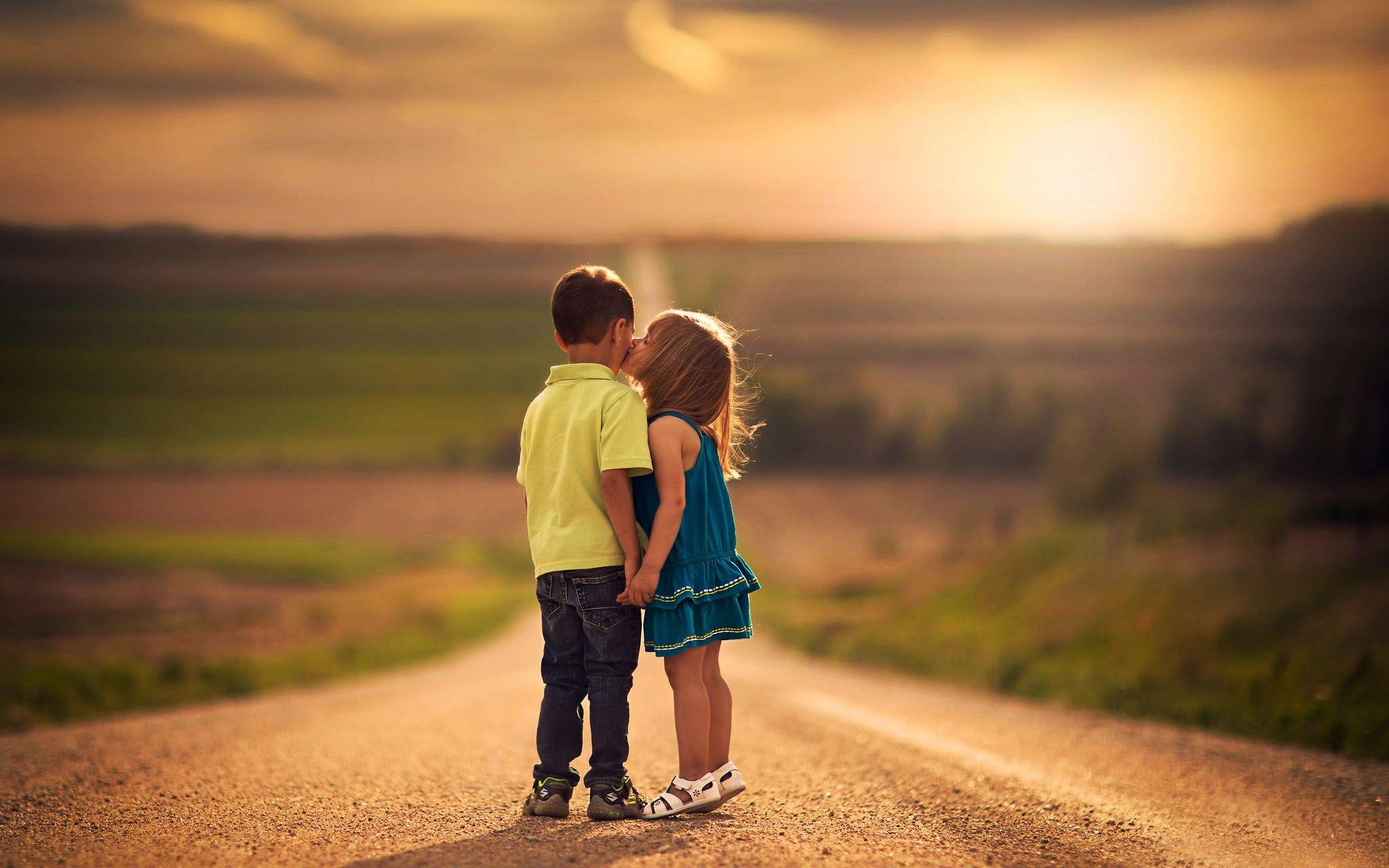 2048x1280 Cute Young Kids In Love Wallpaper