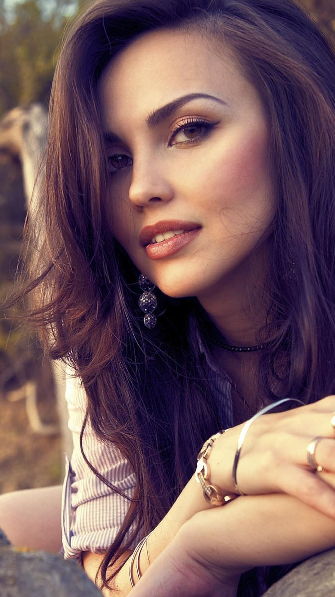 1080x1920 Girls iphone wallpaper