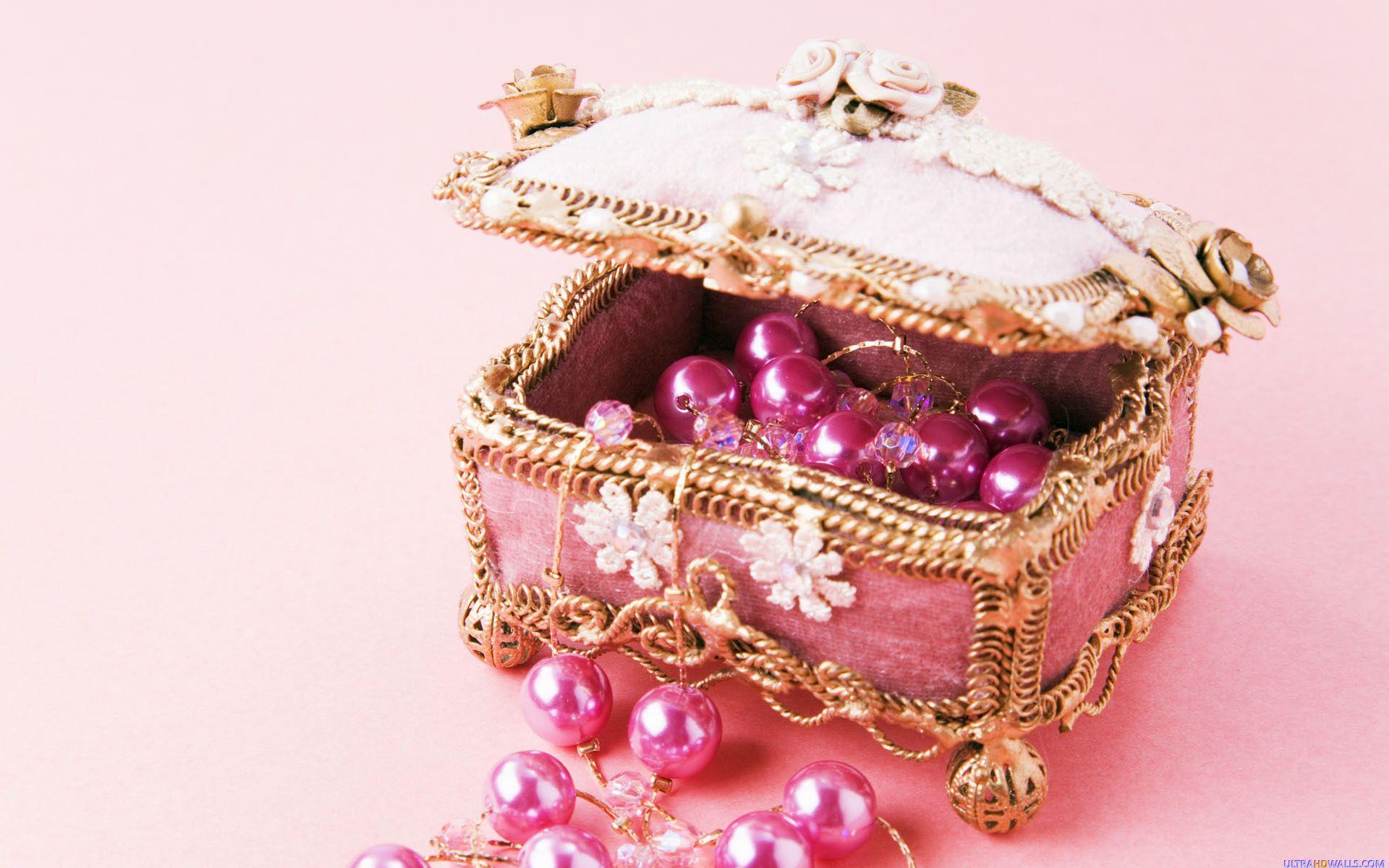 1920x1200 Diamonds and Pearls Wallpaper
