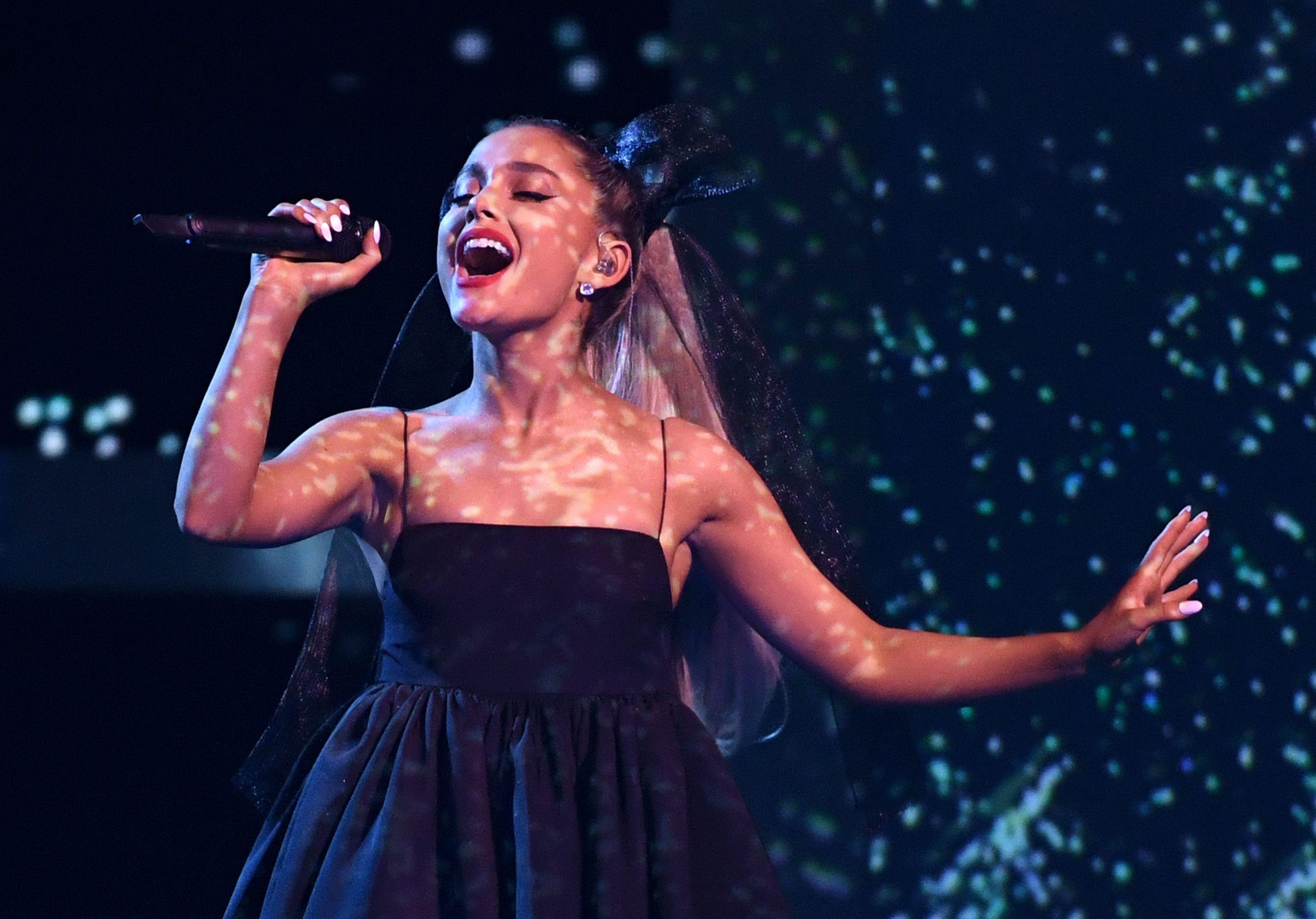 3000x2094 Ariana Grande Bloodline Wallpaper Grande Songs
