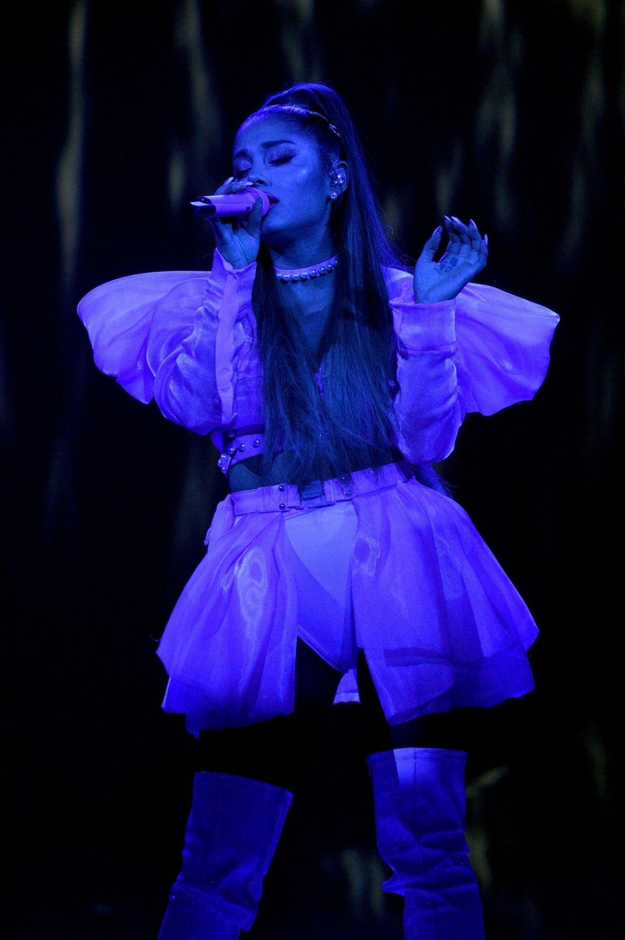 1280x1923 Ariana Grande World Tour In London 10 15 2019