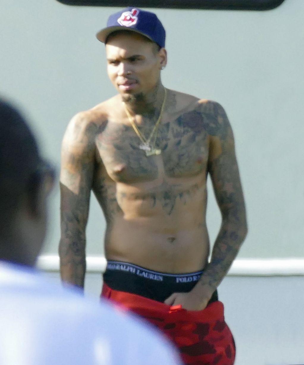 1023x1227 chris brown