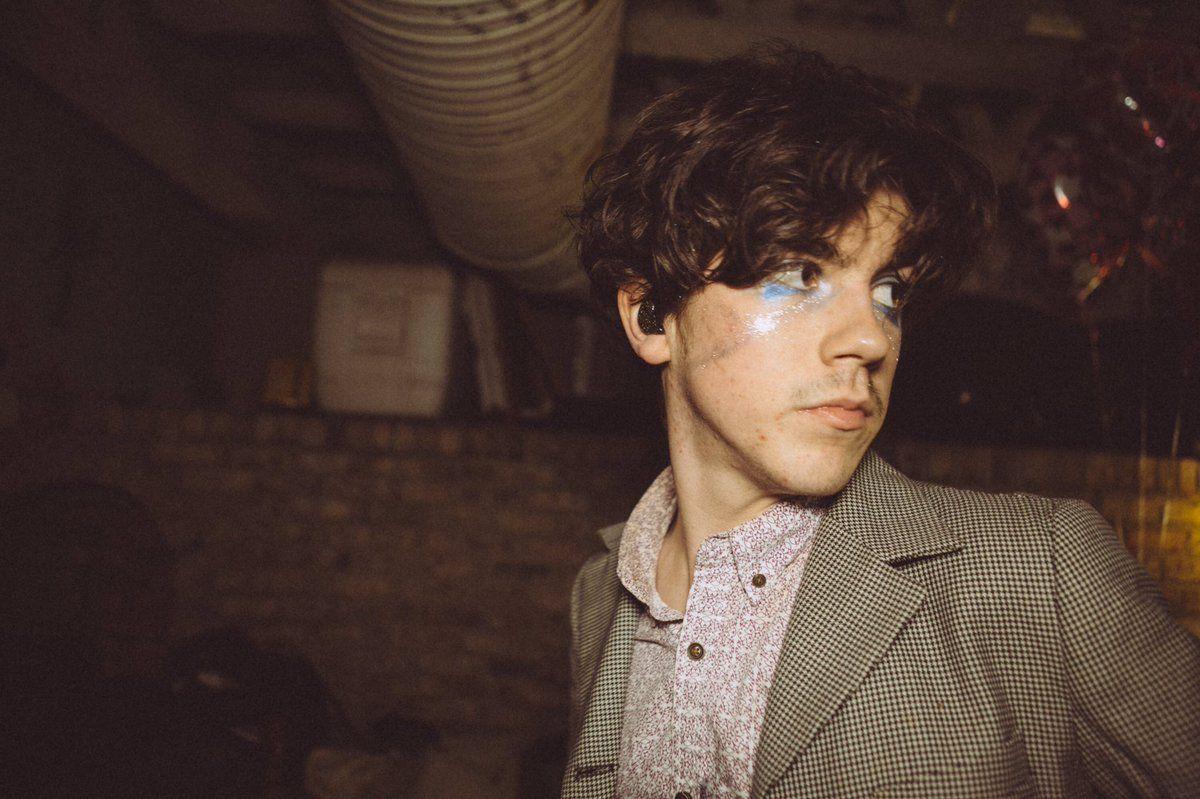 1200x799 Declan McKenna