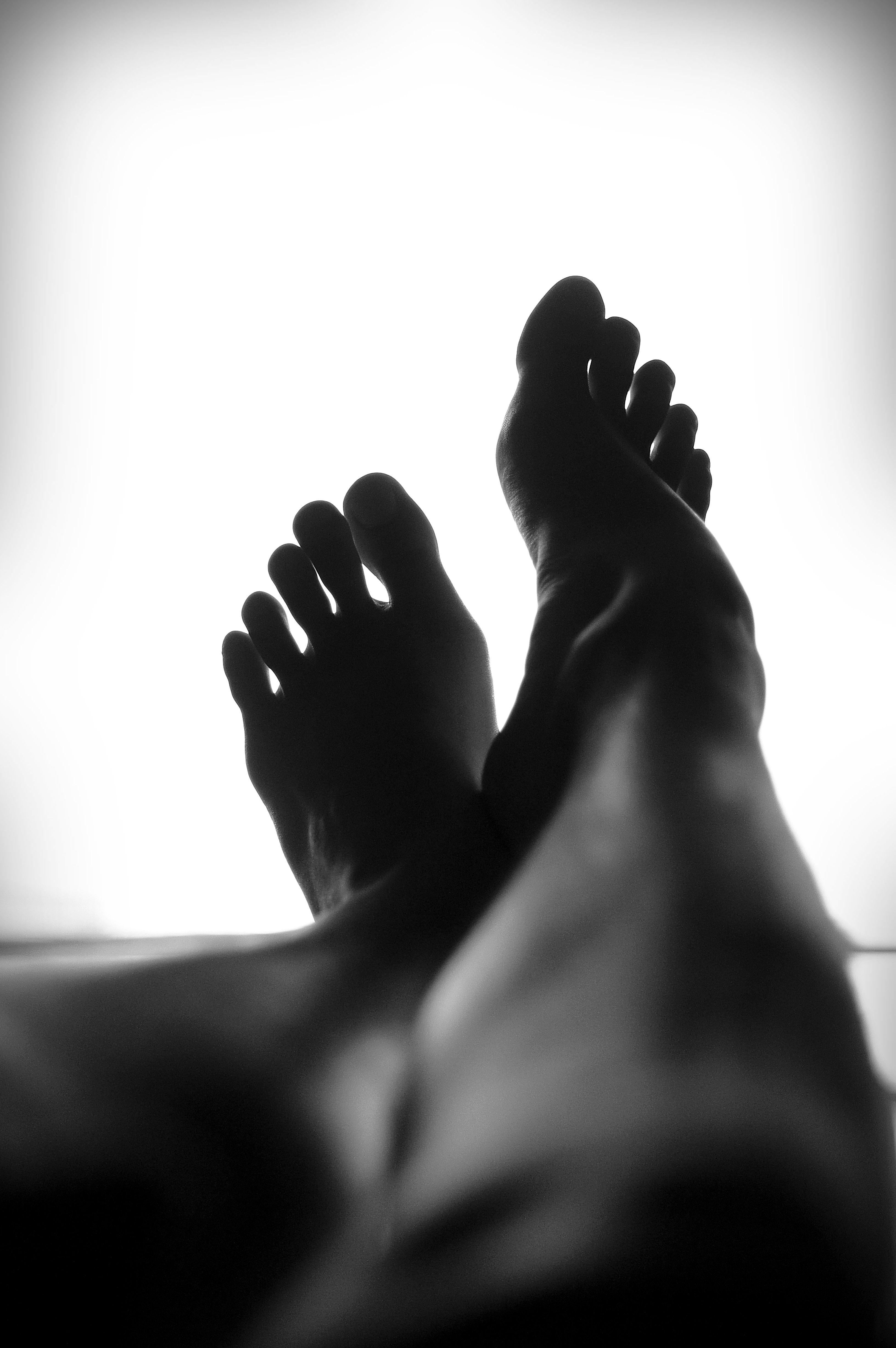 3264x4912 Feet Image. Download Free Image
