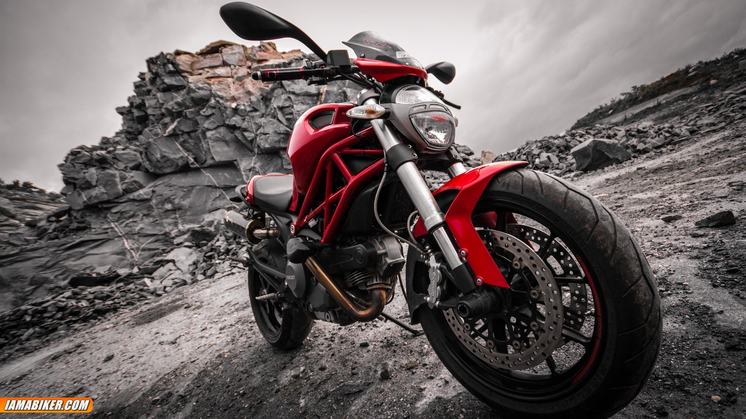 2560x1440 Ducati Monster 796 wallpaper