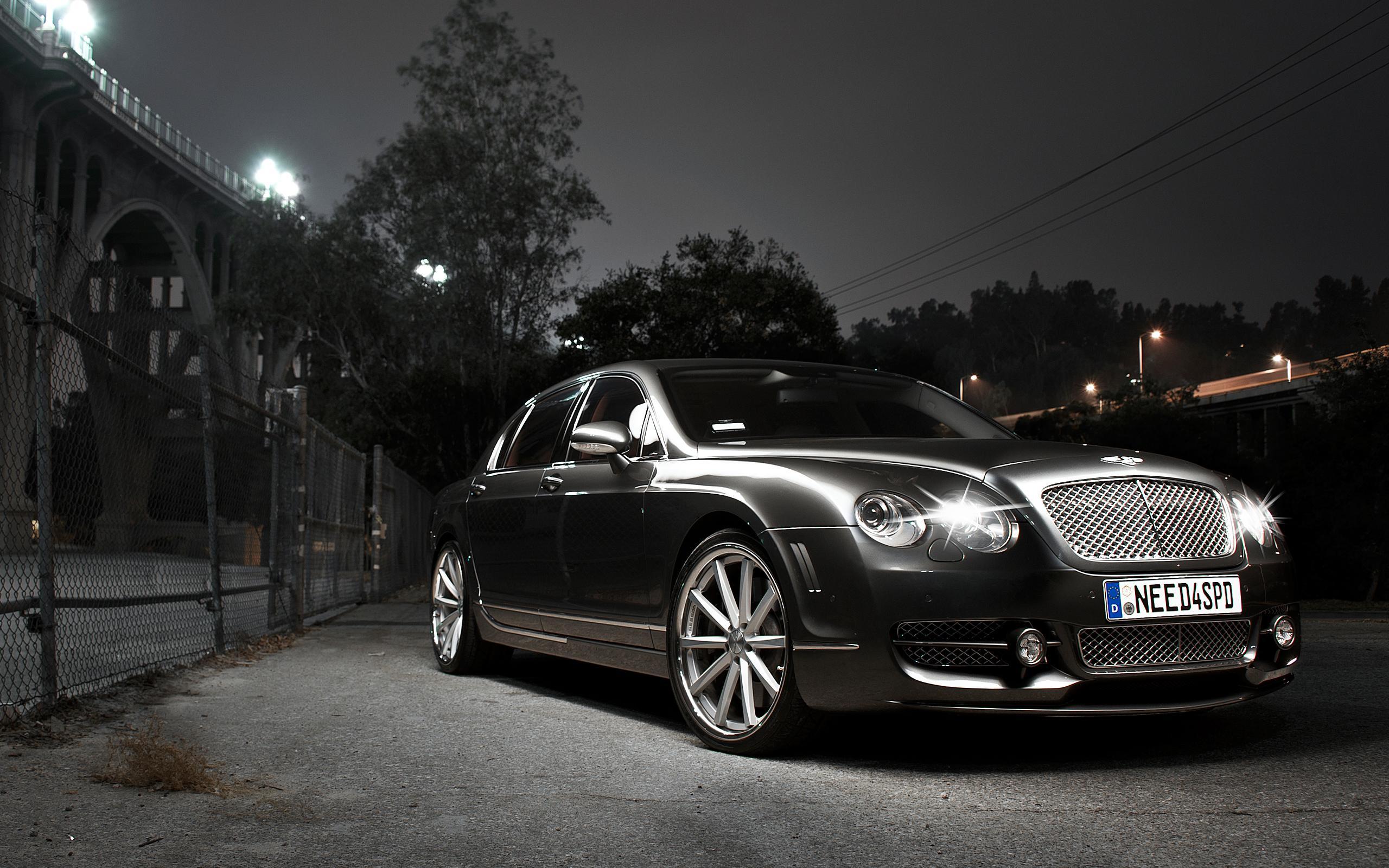 2560x1600 Download Bentley Car Wallpaper
