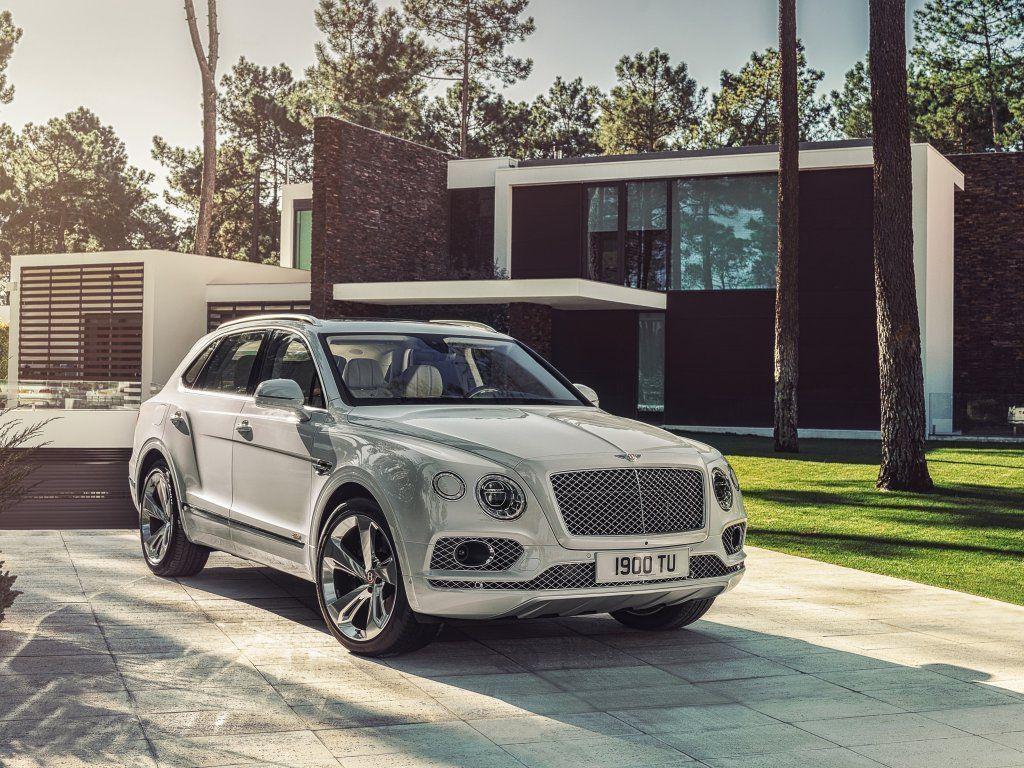 1024x768 Silver, Bentley Bentayga, compact, front wallpaper. Best luxury cars, Luxury cars, Bentley