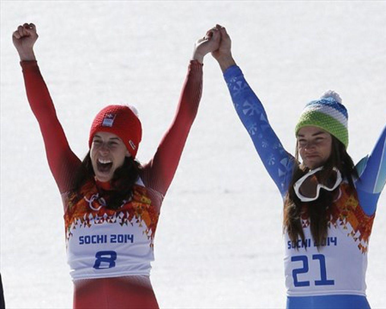 1280x1024 Tina Maze and Dominique Gisin both get gold in historic Olympic tie in women's downhill