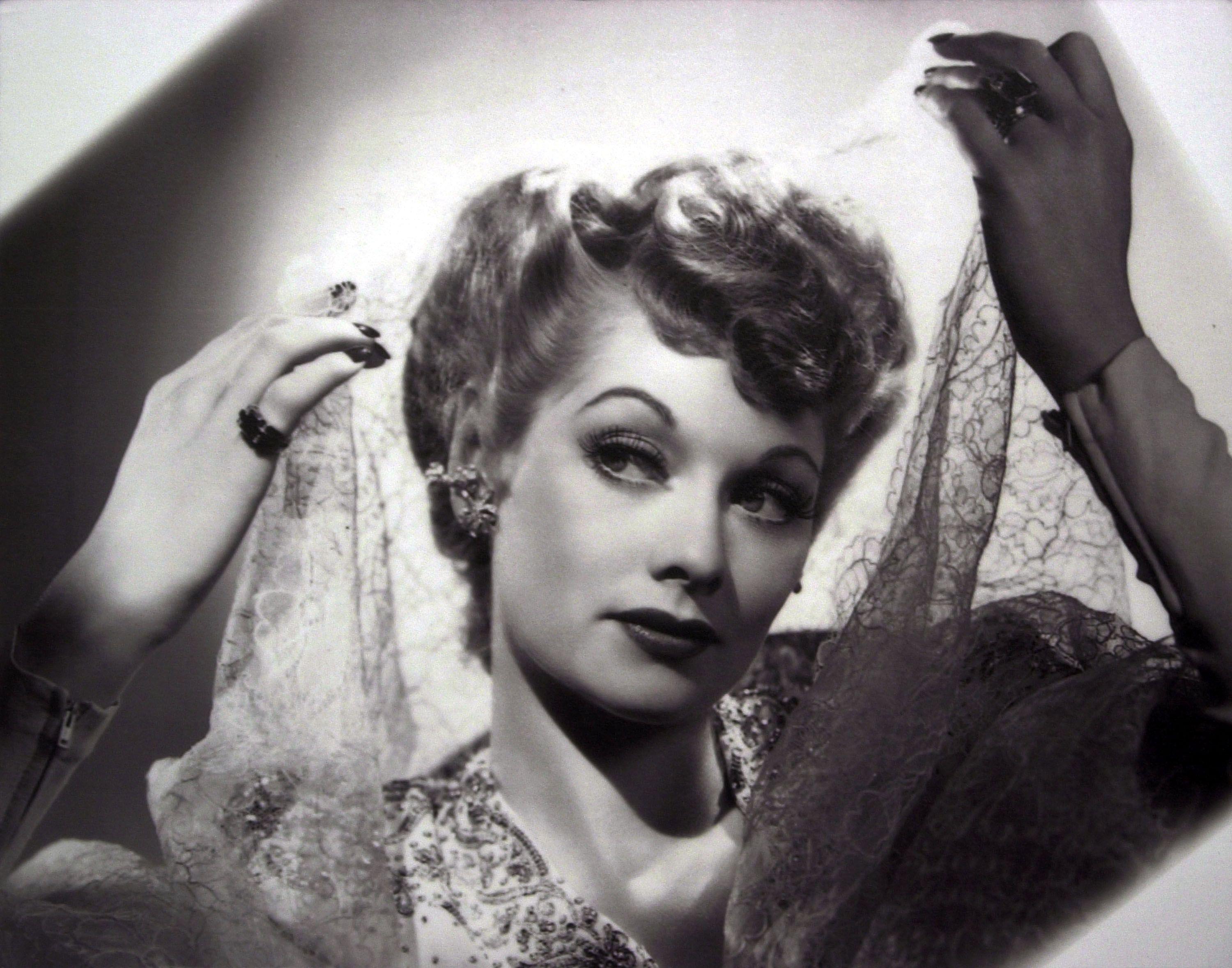 3000x2359 Lucille Ball Wallpaper. Dragonball Z Wallpaper, Volleyball Emoji Wallpaper and Basketball Emoji Wallpaper