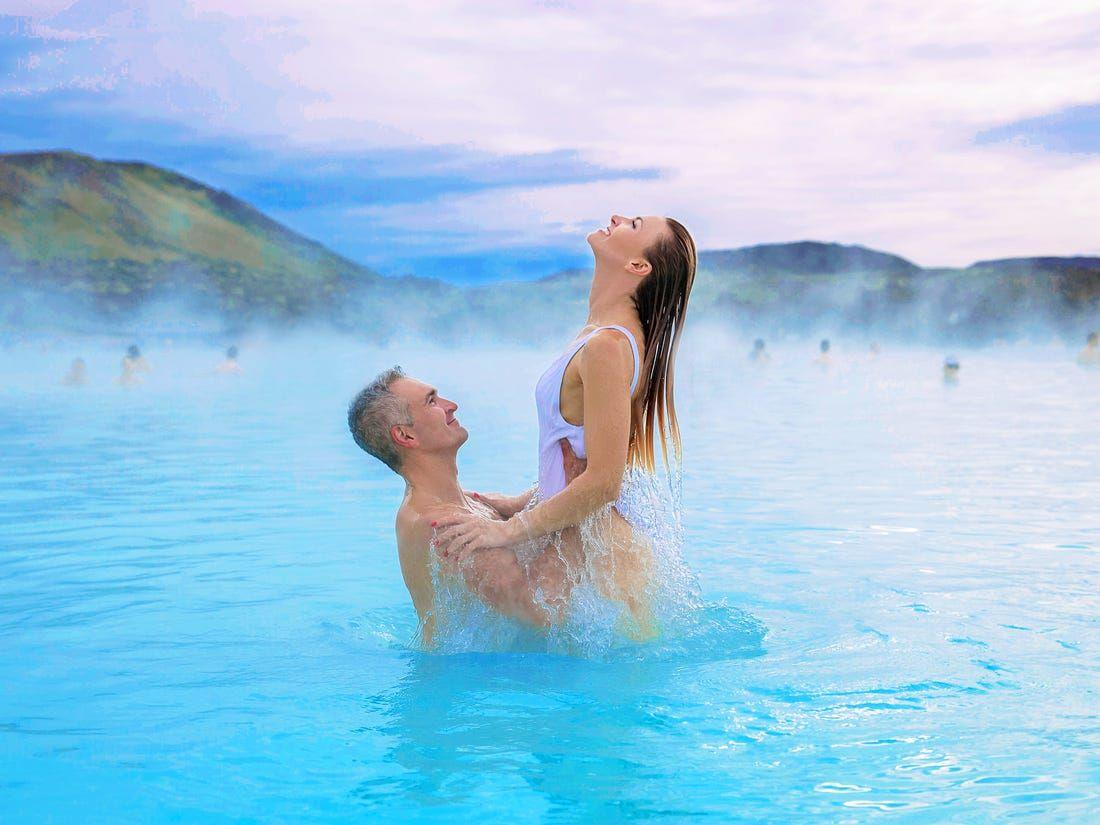 1100x825 Disappointing photo of Iceland's famous Blue Lagoon