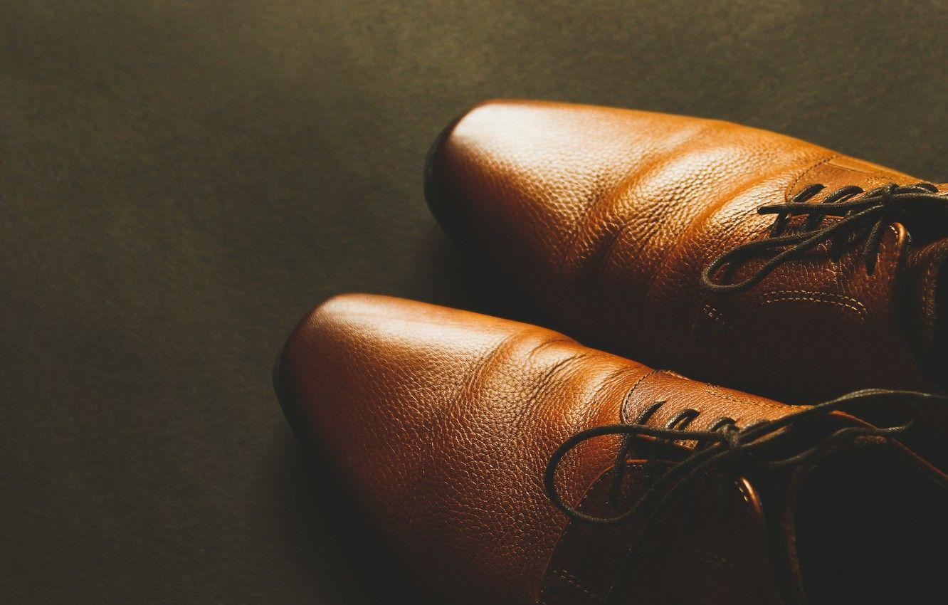 1332x850 Wallpaper light, the dark background, Shine, shoes, pair, shoes, floor, brown, laces, new, lacing, clean, leather, classic, new, unique aesthetics image for desktop, section разное