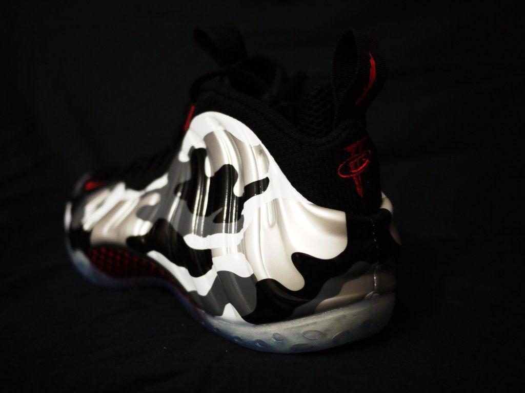 1024x768 Foamposite Wallpaper