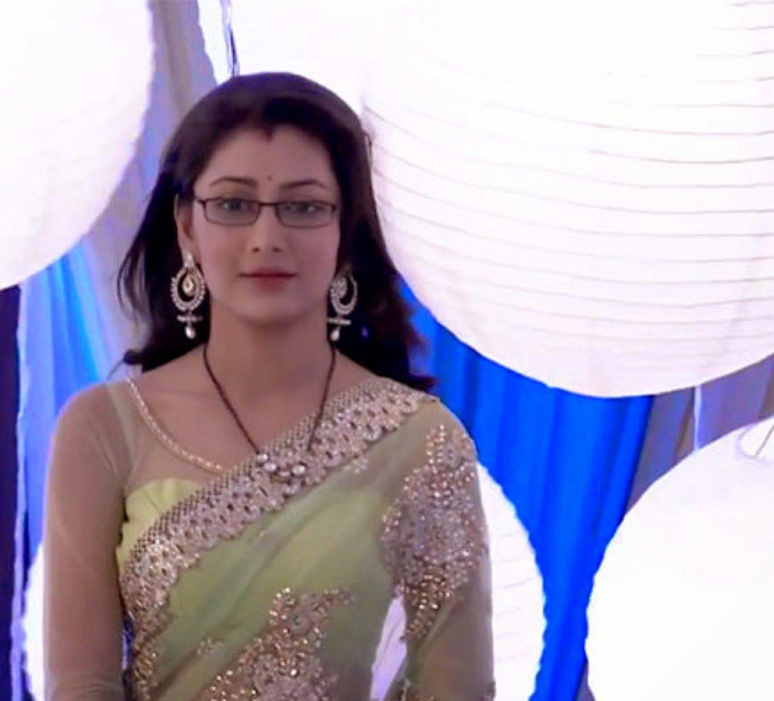 1090x987 Sriti Jha As Pragya In Kumkum Bhagya HD Wallpaper Free. Indian actress pics, Kumkum bhagya, Sriti jha