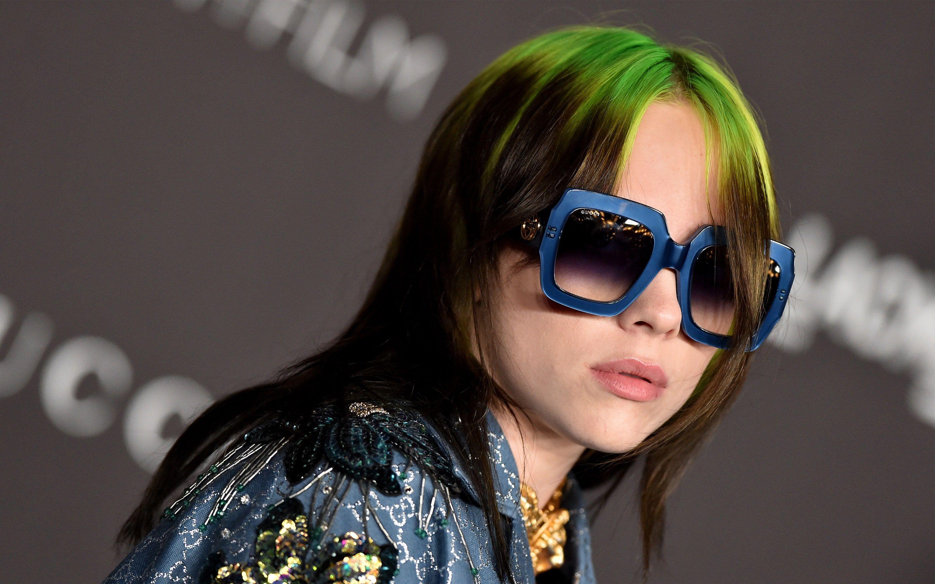 3200x2000 Billie Eilish Has Light Brown Hair In Xanny Music Video