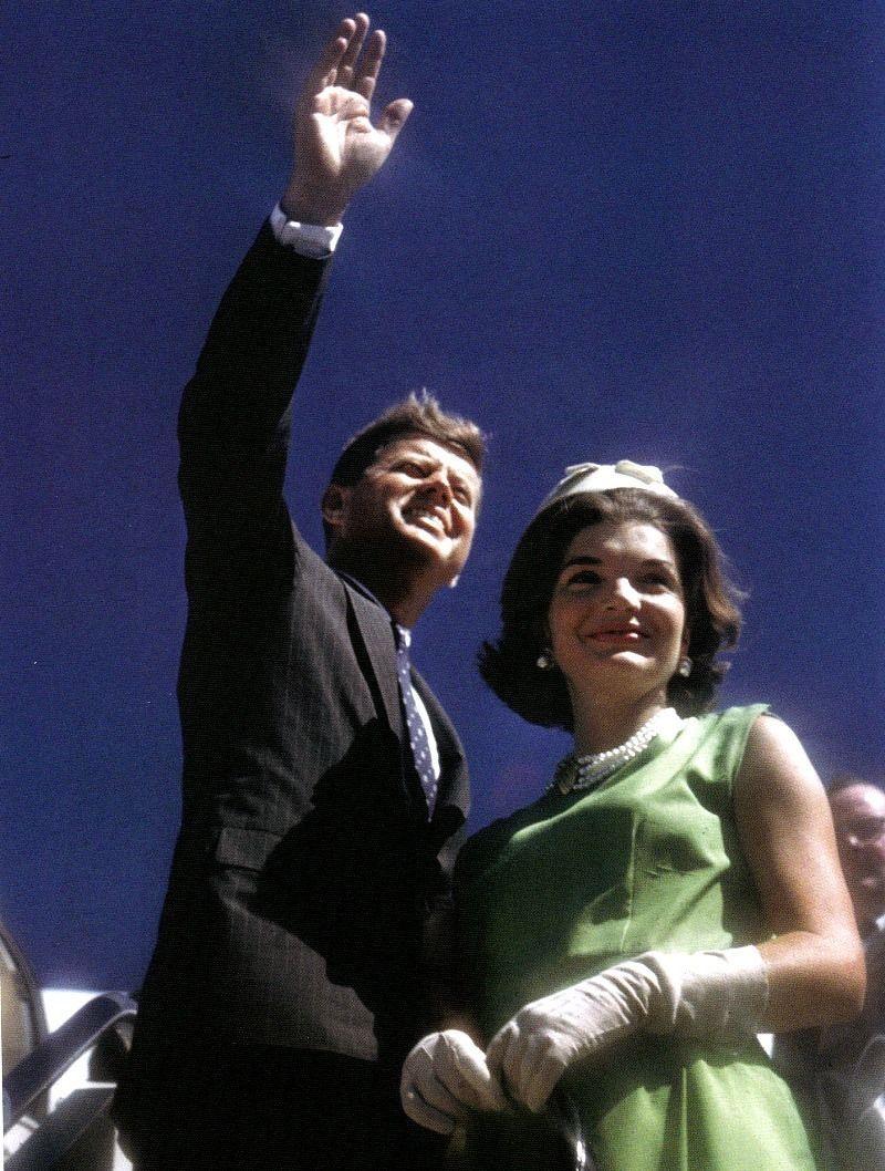800x1058 For one shining moment there was Camelot. Jackie kennedy style, Jaqueline kennedy, Kennedy