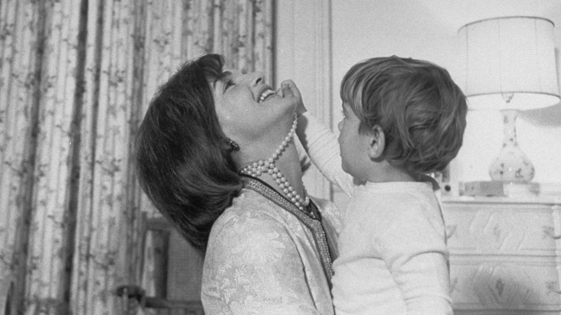 1920x1080 Rare Photographs Of Jackie Kennedy Relaxing At Home